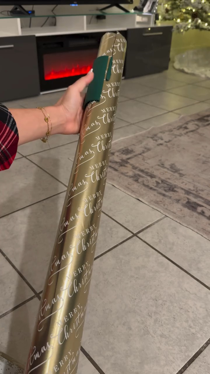 Les comparto esta joyita con tiempo 🙌🏼 estaba recogiendo ayer y me la encontré y como tengo tanta gente nueva por aquí se los quise compartir ✨
Comenta LINK y te Envío la info 

#amazonfinds #christmas #hacks #amazongadgets #amazonmusthaves #christmastime