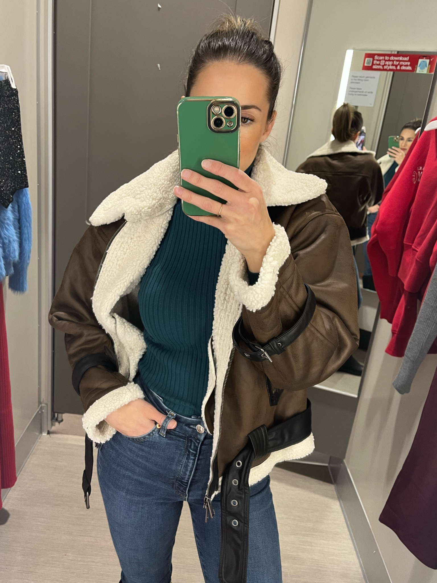 This jacket had to come home with me. It’s so cozy! 

#LTKHoliday #LTKFindsUnder50 #LTKSeasonal