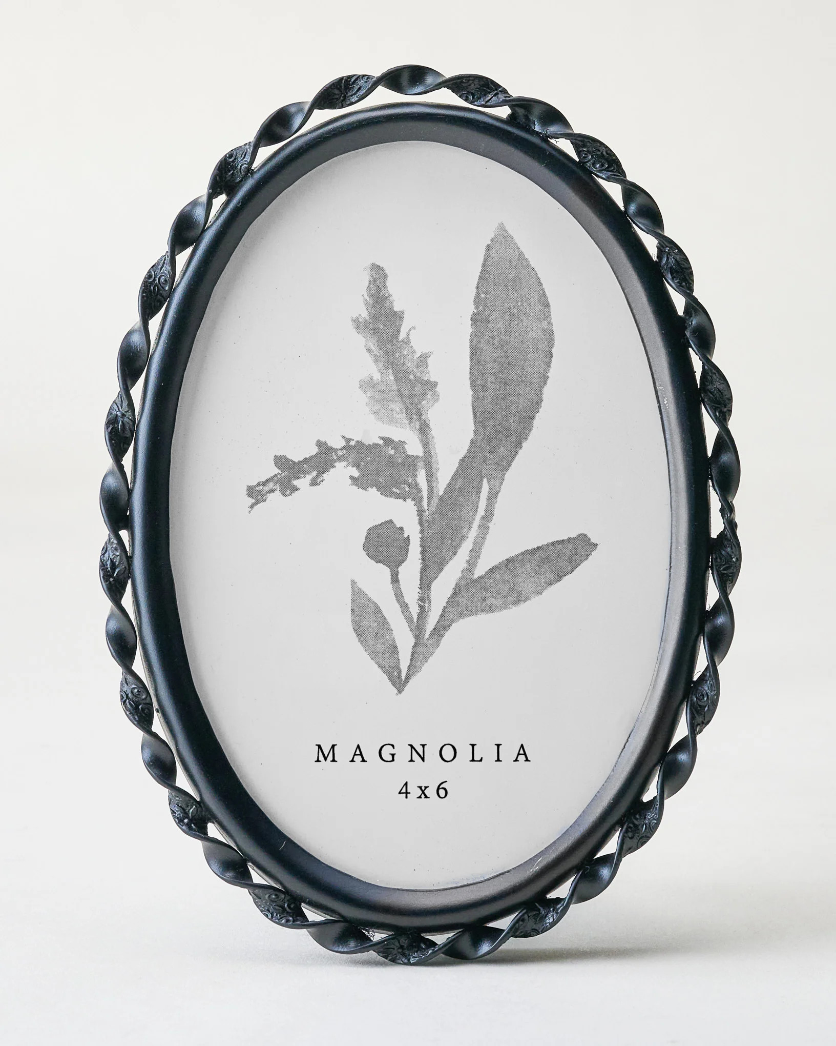 Twisted Metal Photo Frame | Magnolia
