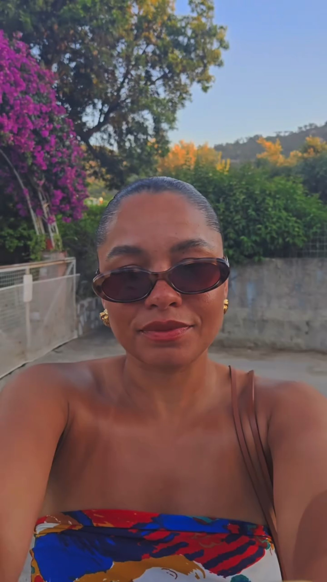 Been waiting to wear this outfit🌴🌸

Details:
Scarf - Vintage( found a few on @ebay & linked on my @shop.ltk)

Trousers @hushofficial
Bag @sezane 
Bangle @mejuri 

Holiday outfits, holiday style, holiday wardrobe, summer outfit, outfit inspo, silk scarf, travel content

#holidayfit #holidayinspo #outfitinspo