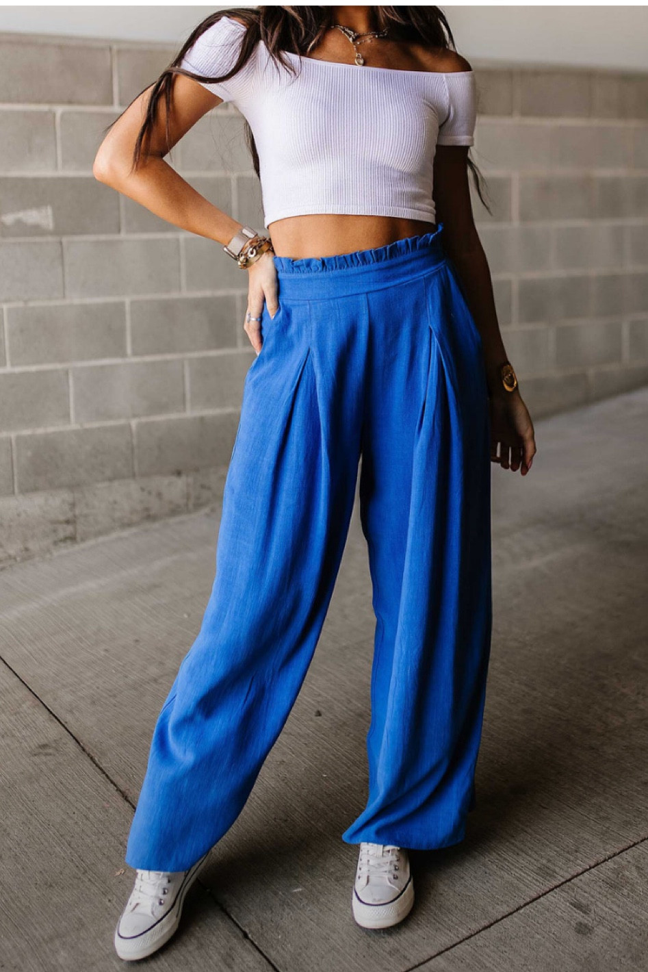 Electric wide leg pants ✨✨

#LTKSeasonal #LTKFind #LTKunder50