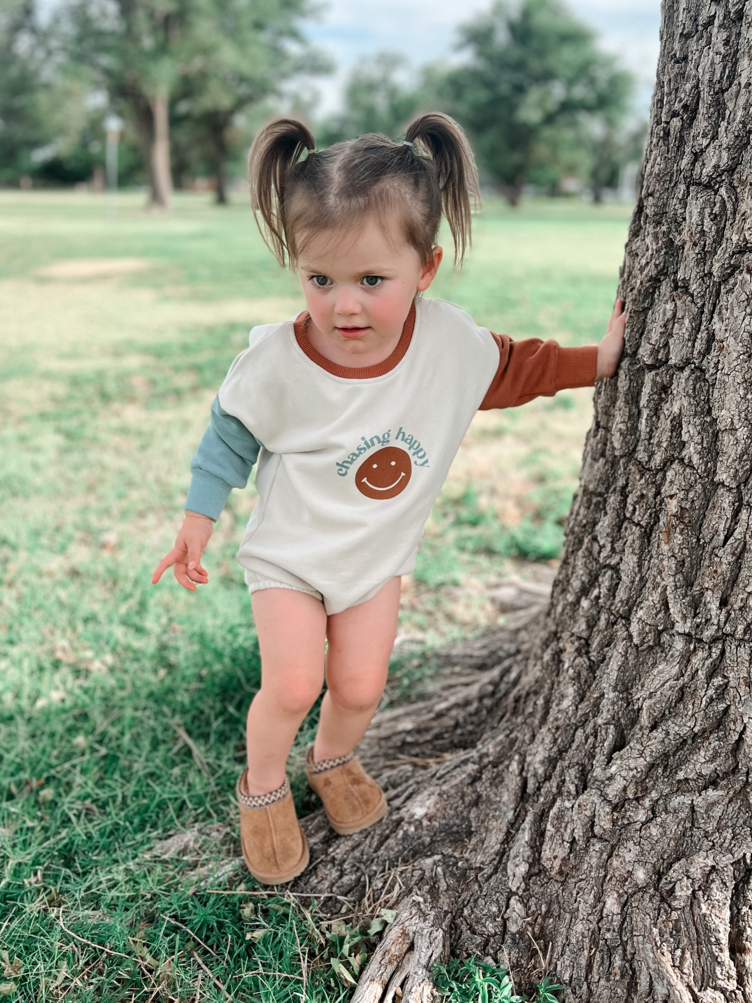 Love this piece so much!!!! Perfect to go into fall 🧡

Fall outfits | toddler girl | toddler boy | fall fashion | trendy children’s clothes. | baby and kids | bubble romper | uggs | baby | easy kid’s outfit | affordable 

#LTKfamily #LTKbaby #LTKkids