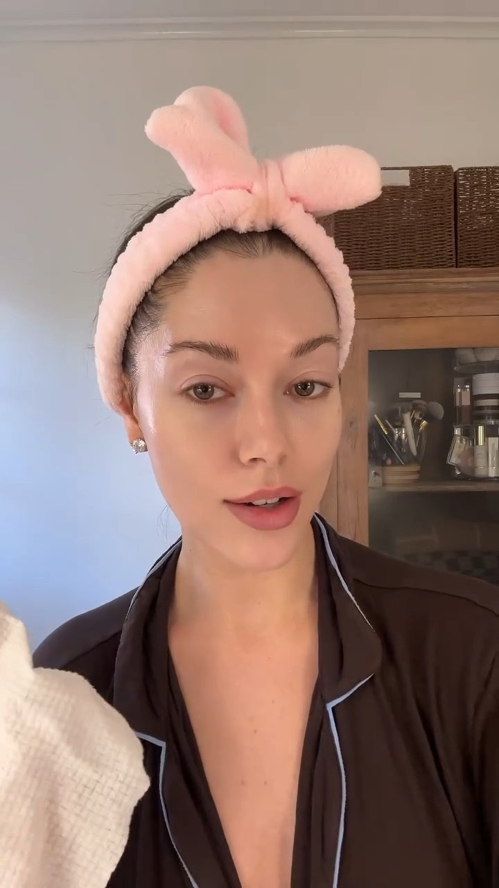 My night time skincare routine 🤍 how I have kept my skin clear for a year. 

#LTKBeauty