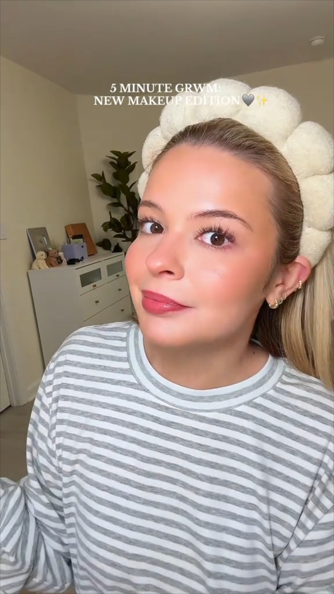 Part 2 of my 5 minute makeup routine! 

a WHOLE NEW FACE🫣💗💋💄 the liner shade thoooo #getreadywithme #makeuproutine #newmakeup #grwm #grwmroutine

#LTKBeauty #LTKFindsUnder100 #LTKStyleTip