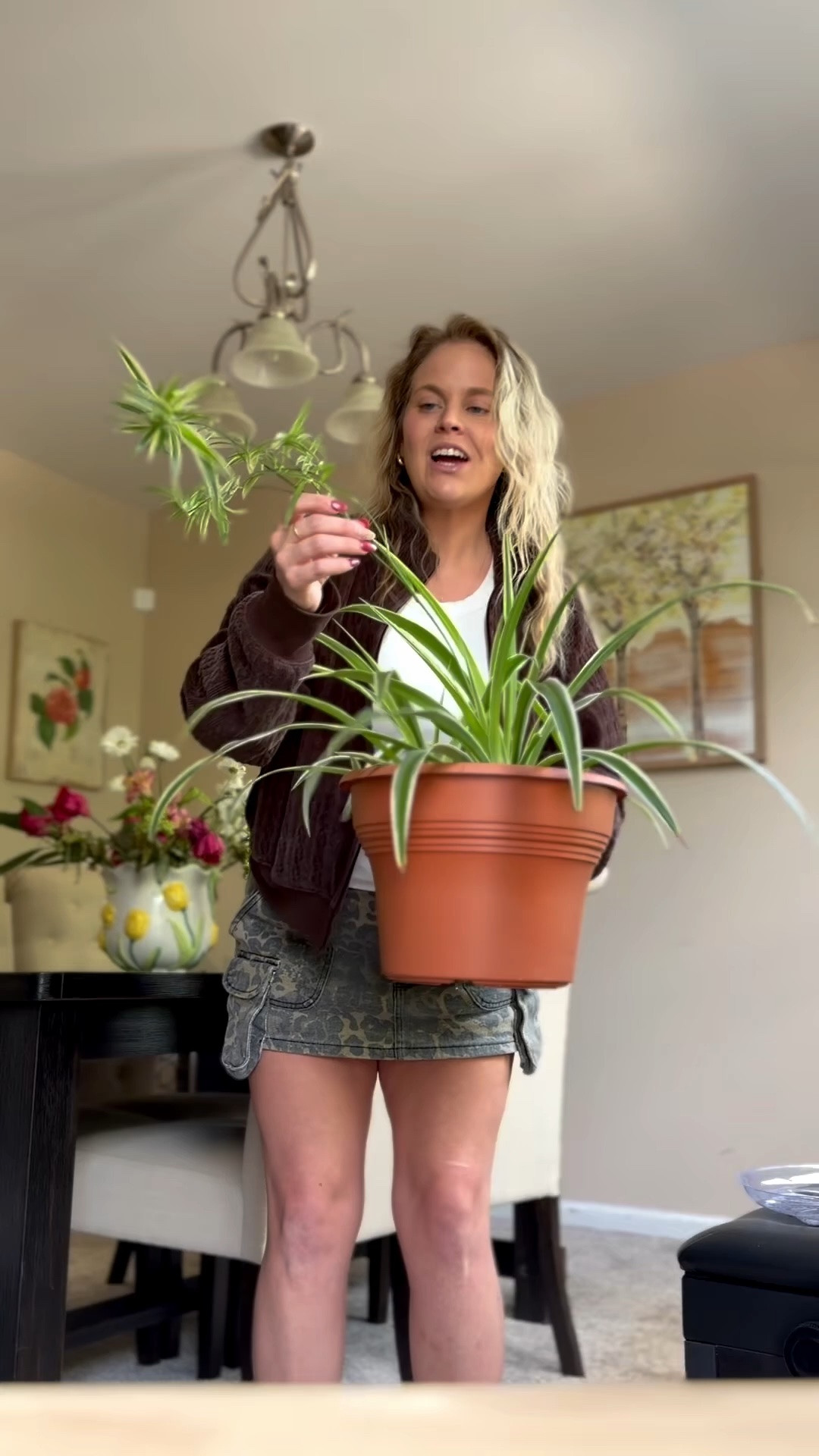 Sharing for the love of the outfit & the beauty of the plant & becoming a grandmother 😂🥰
This tank has a built in bra and is so supportive - love it to pair with a cute outfit or as a gym top 
- the camo mini skirt needs to explanation- it’s the cutest thing ever 🔥 
- also this hair crimper gives me the easiest beach waves in under 10 minutes.  I keep one at home & one down the shore at all times!!!

#LTKsummer #GymTank #summerhairstyle #hairinspo

#LTKootd #LTKSaleAlert #LTKMidsize