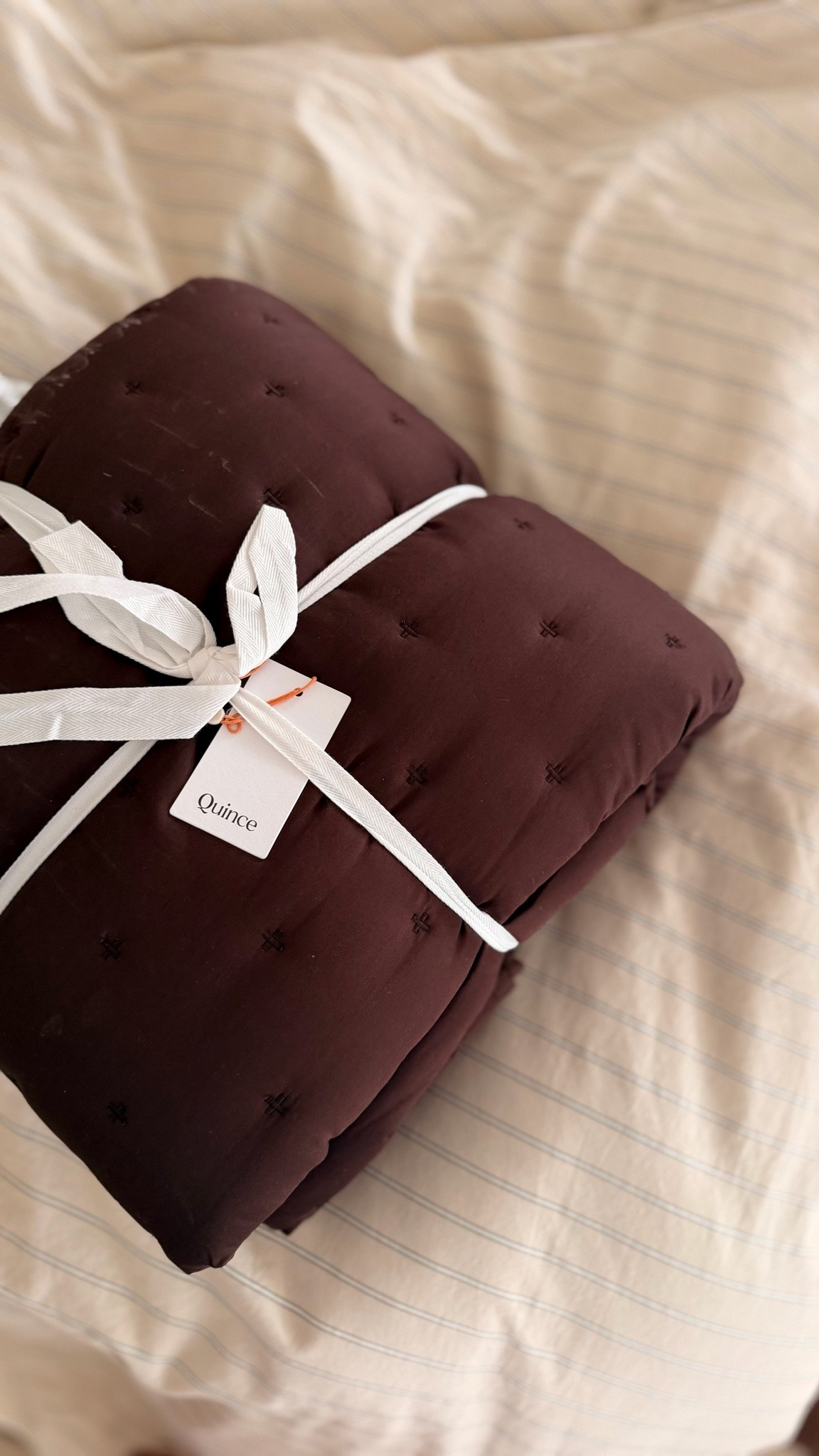 Loving my quilt set from @Quince !

Brown quilt • brown bedding • bedroom essentials • neutral bedroom