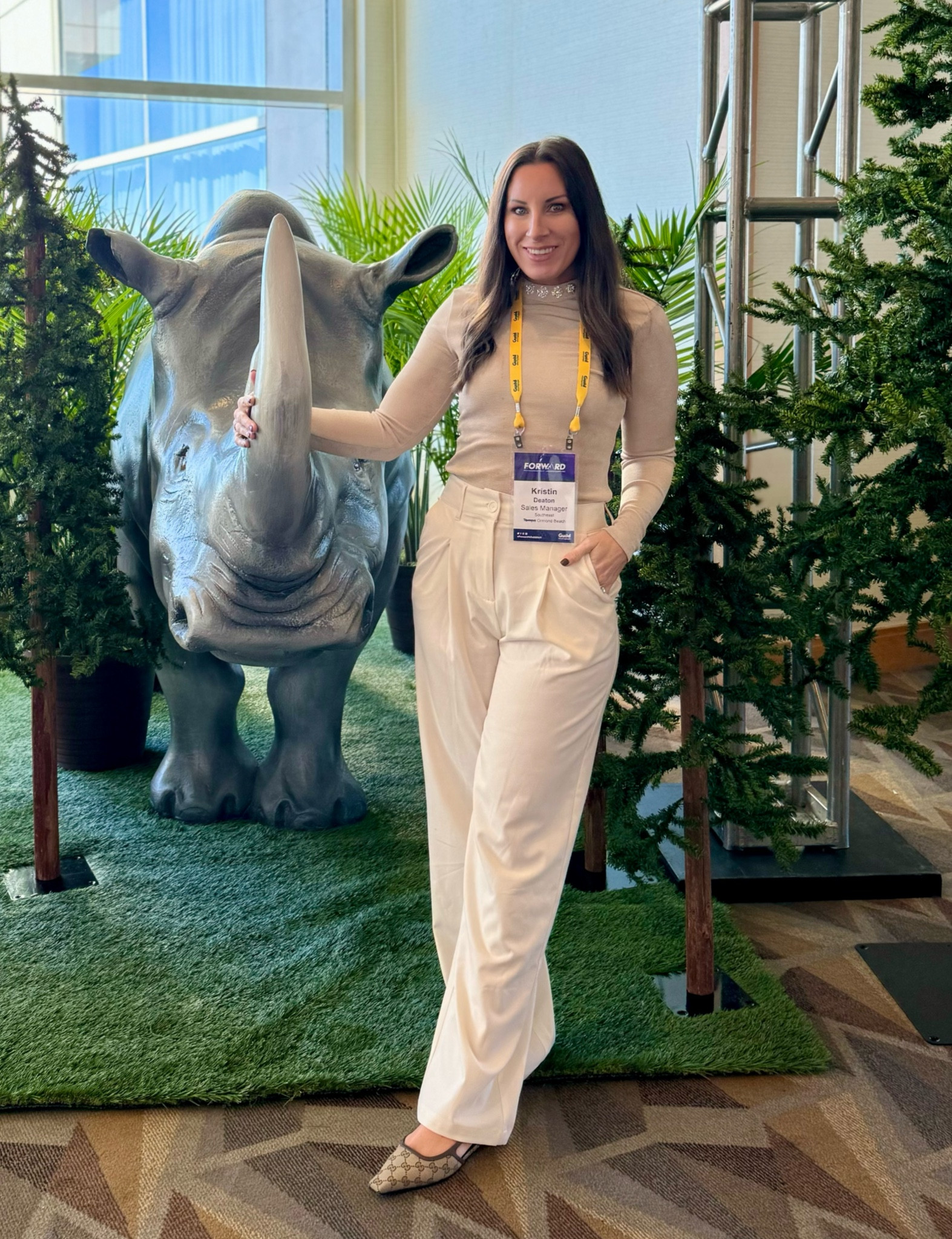 Business attire
Top: small
Pants: 4
Shoes: 9.5


#LTKworkwear #LTKstyletip #LTKshoecrush