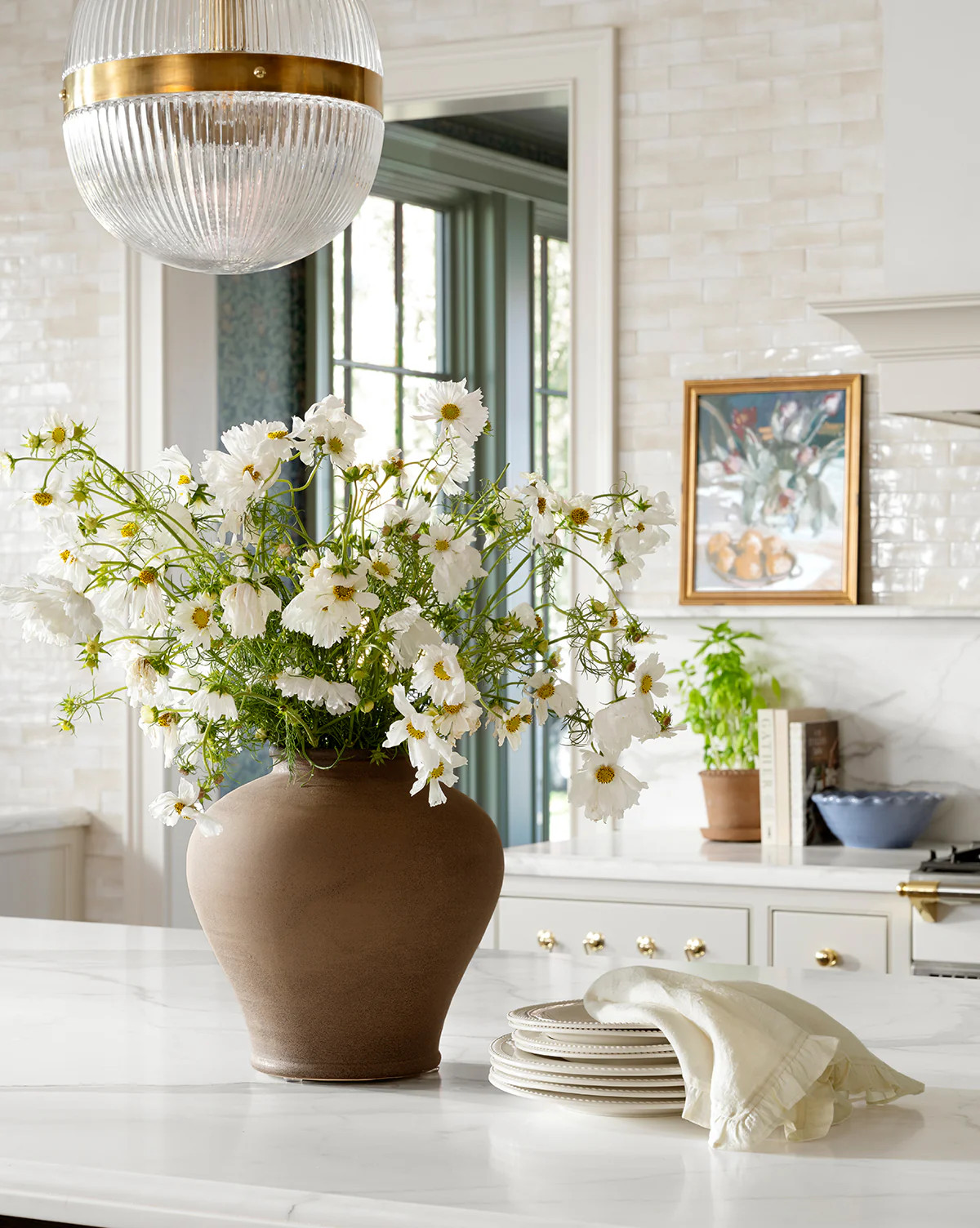 Reading Vase | McGee & Co. (US)