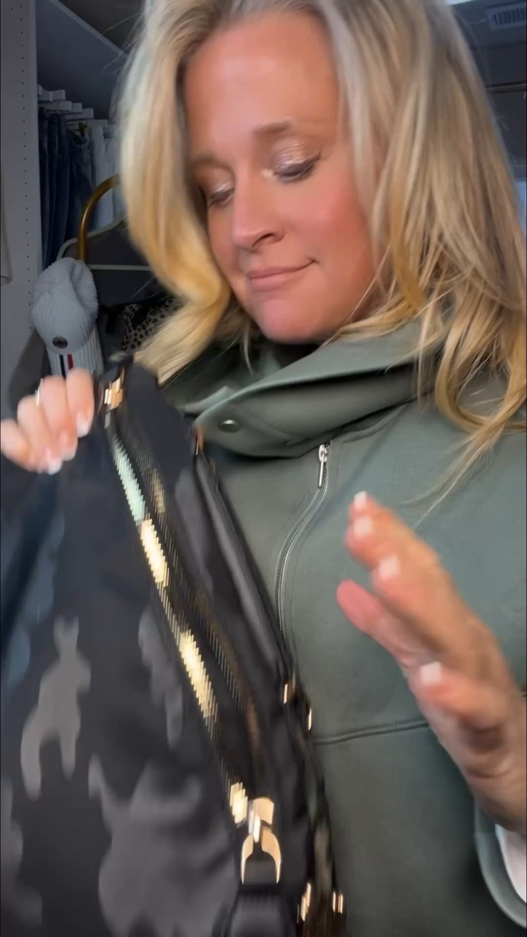  ✨Tap the bell, save and ❤️ for over 40 fashion, midlife style, midsize fashion and luxury looks for less. 

what are the best Crossbody bags I have found on Amazon it has an extremely expensive zipper on this. Zippers like this. I usually see some bags that are 150+ this is only $23. If you love a great Crossbody bag you're gonna love this one grab it before it's gone.


👑"Helping you look good, feel good!" - Lindsey Denver



#LTKMidsize #LTKOver40