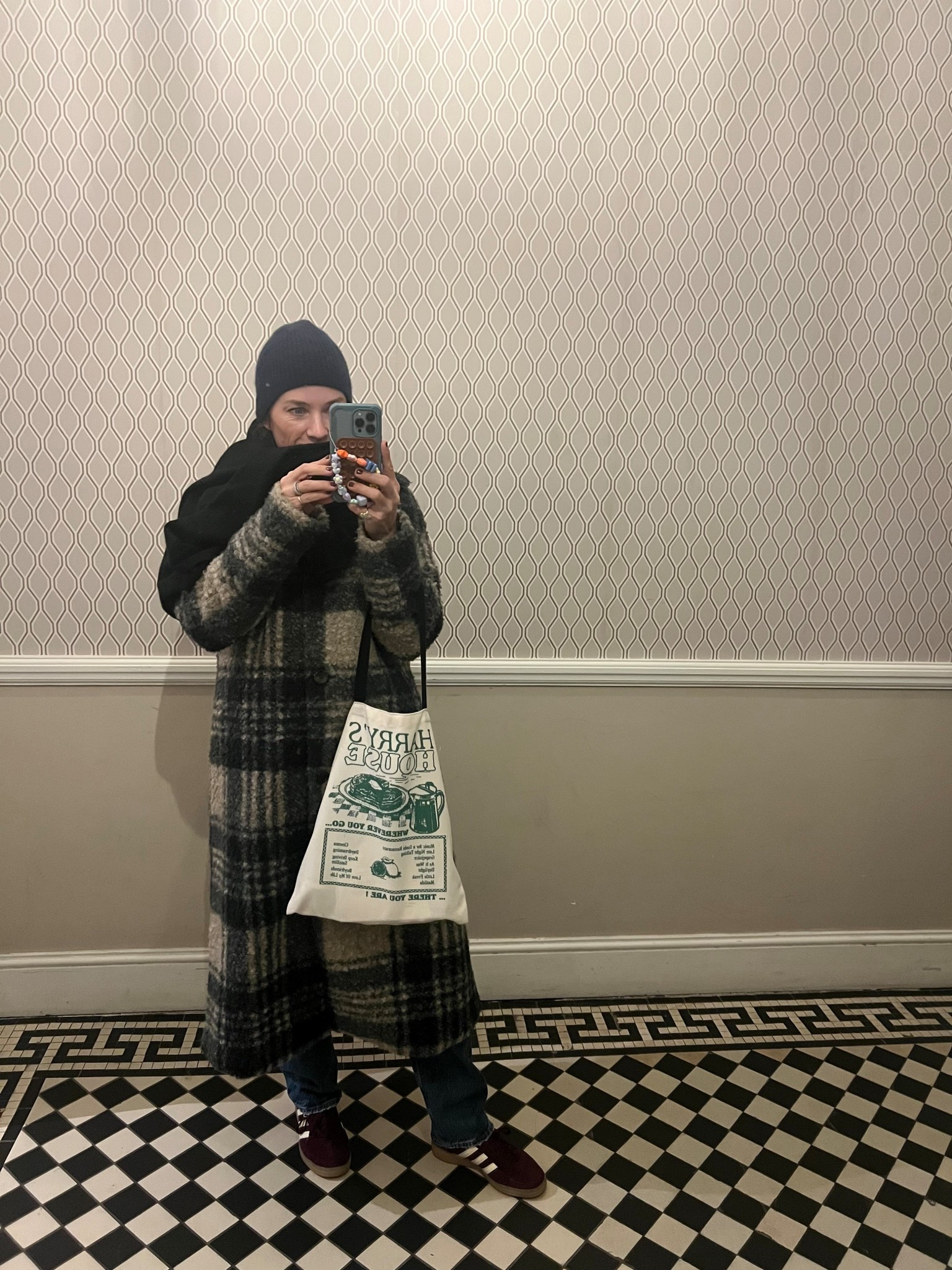 Mom style, oversize coat, plaid coat, travel style, adidas 

#LTKdayinmylife #LTKCyberWeek #LTKTravel