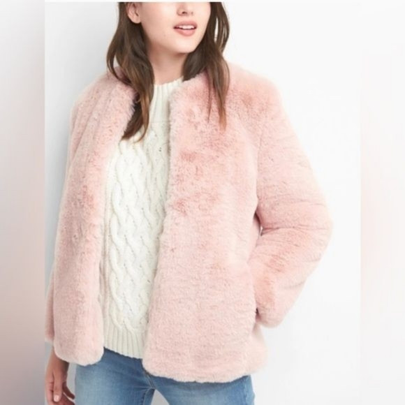 Gap faux fur jacket size medium | Poshmark