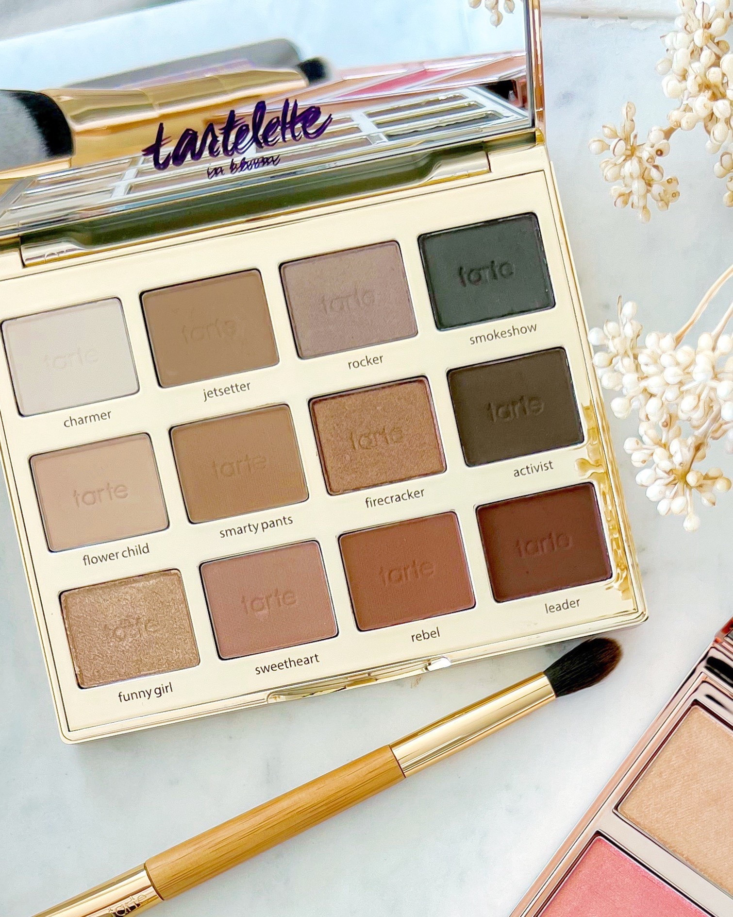 Tarte Sale! The prettiest neutral eyeshadow palette is on sale 35% off + free shipping! Available and on sale in other color palettes too! 

#LTKSaleAlert #LTKSpringSale #LTKBeauty