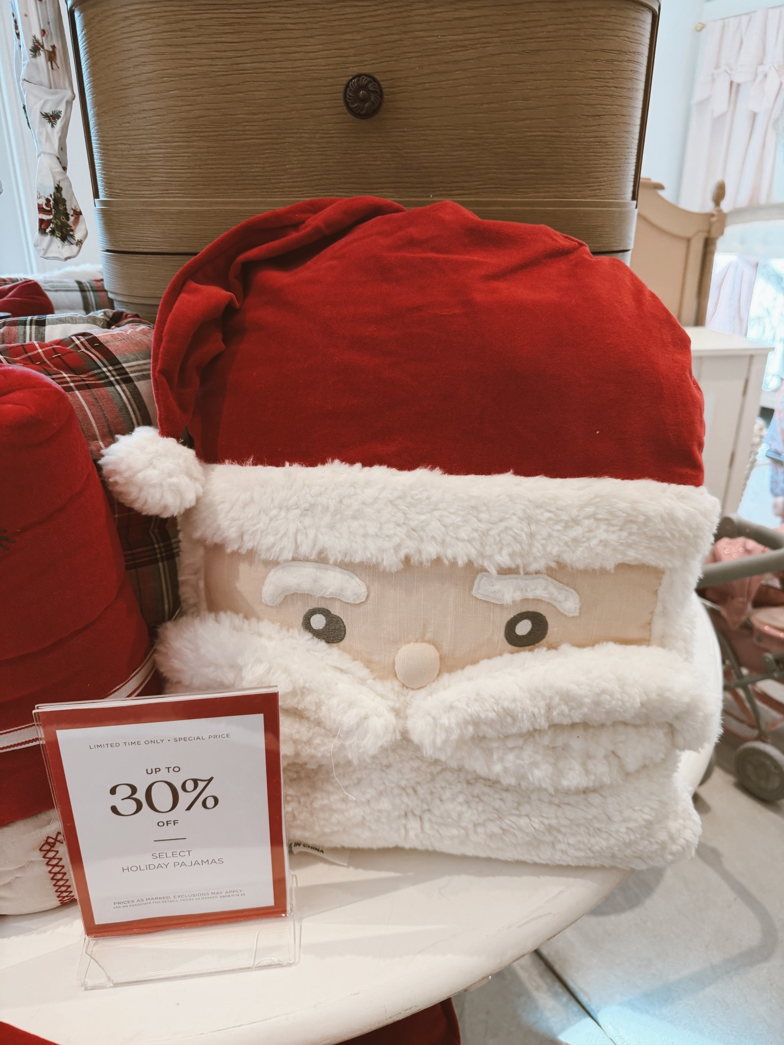 Santa shaped pillow!! 

How cute is this for a babies or toddlers bedroom? I’m in love! 

#LTKBaby #LTKKids #LTKHoliday