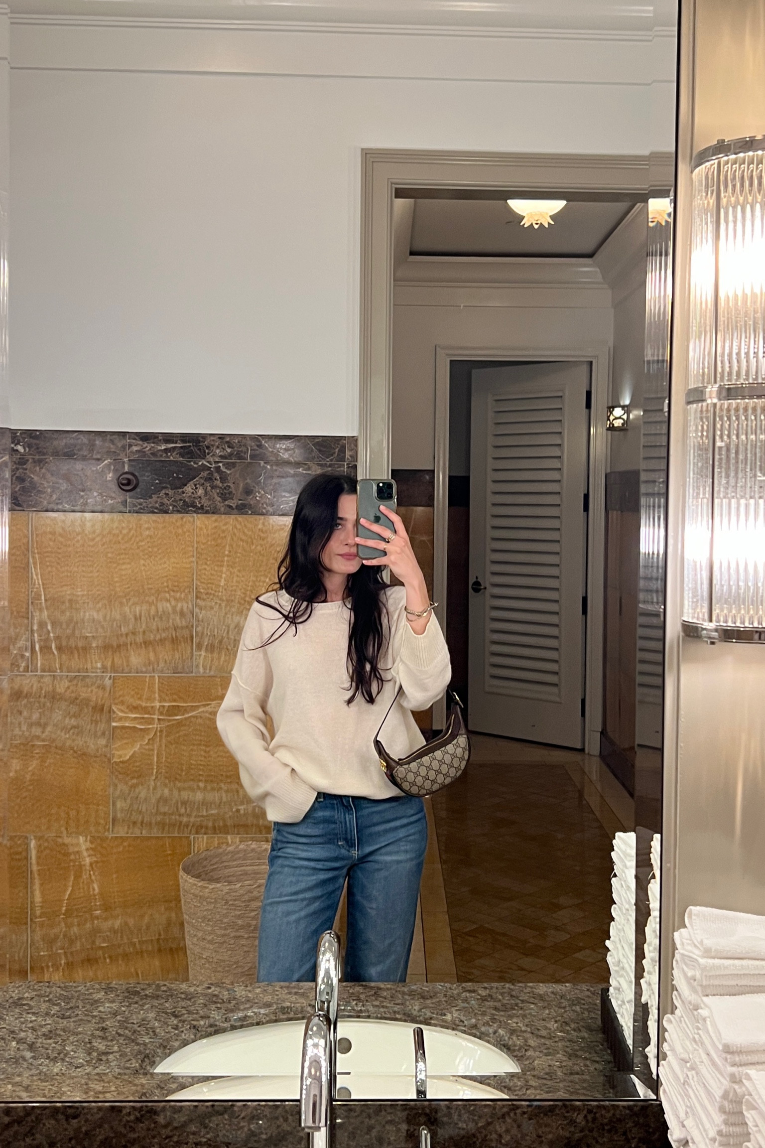 this cashmere sweater is my favorite purchase 

#LTKFind #LTKU #LTKSeasonal