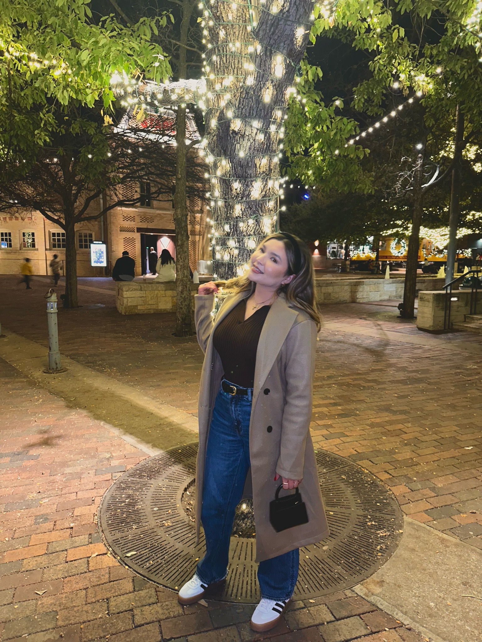 Accessories: weargilded
Bag: La Voute 🖤

#LTKStyleTip #LTKWorkwear #LTKHoliday