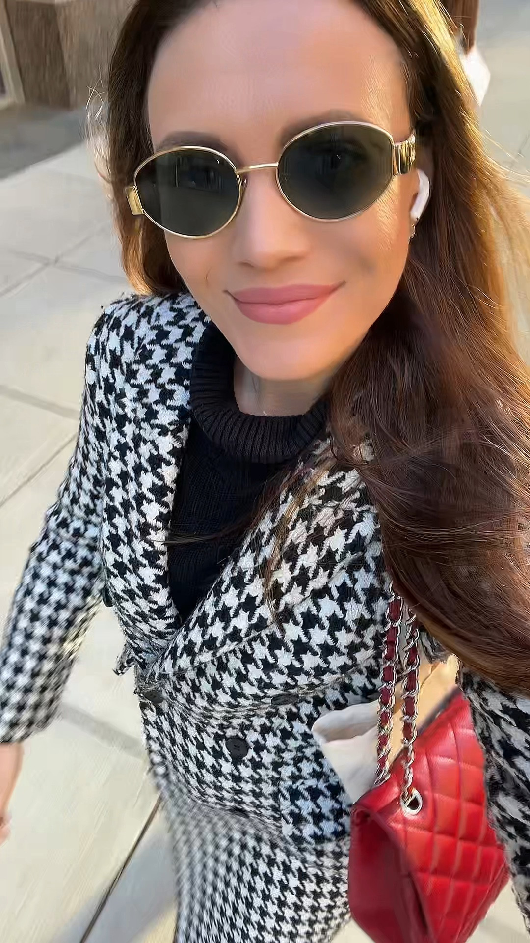 I loveeee fall coats. This houndstooth coat is one of my favs!  It’s from BCBG a few years ago, but I linked a bunch! I also love a pop of red ❤️

#LTKFindsUnder50 #LTKFindsUnder100 #LTKSeasonal