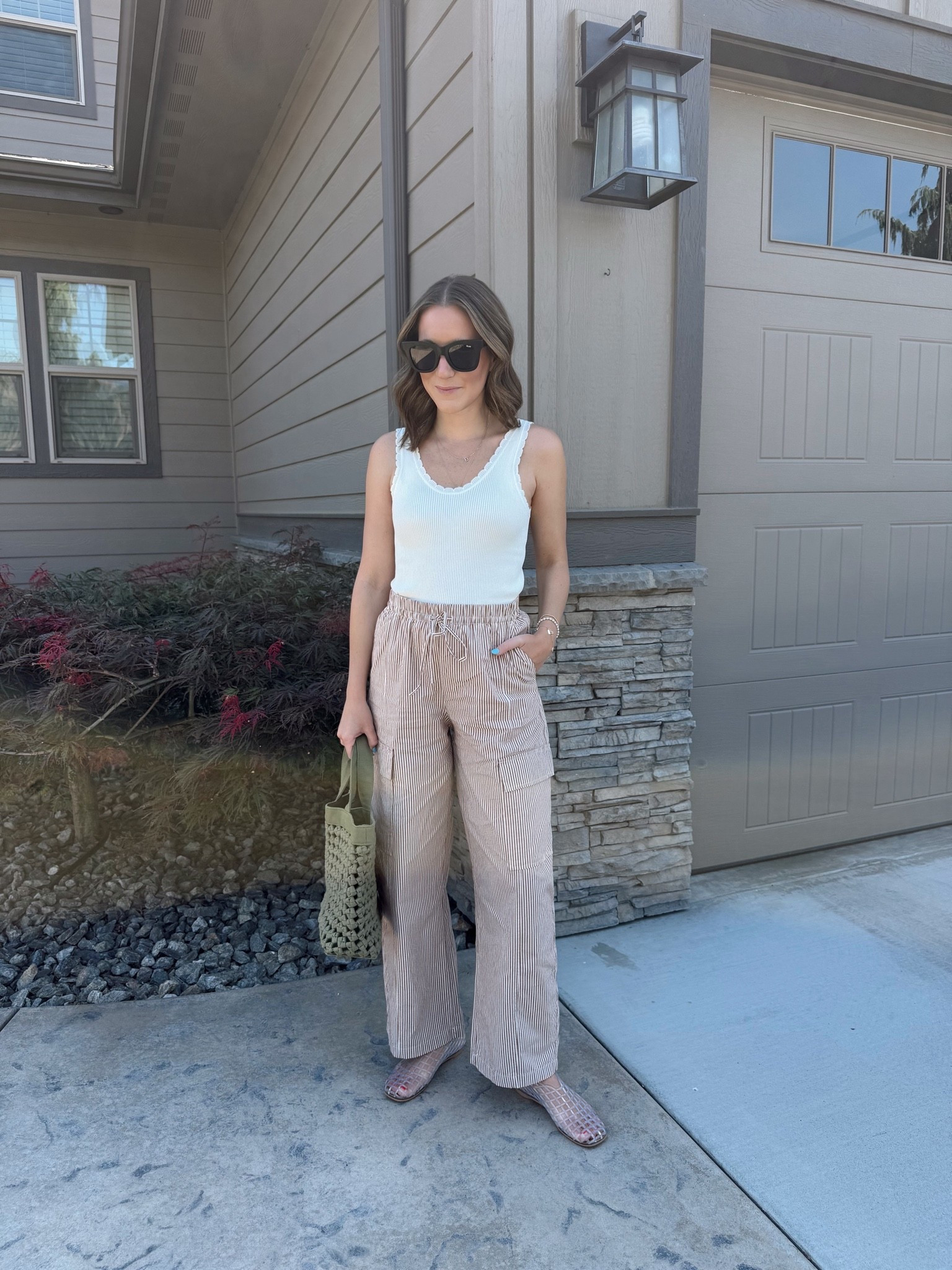 I love these pants! They would be perfect for the classroom! Currently on sale for $25. Paired with the cutest knit top from Amazon

Outfit idea, pull on pants, target style, look for less