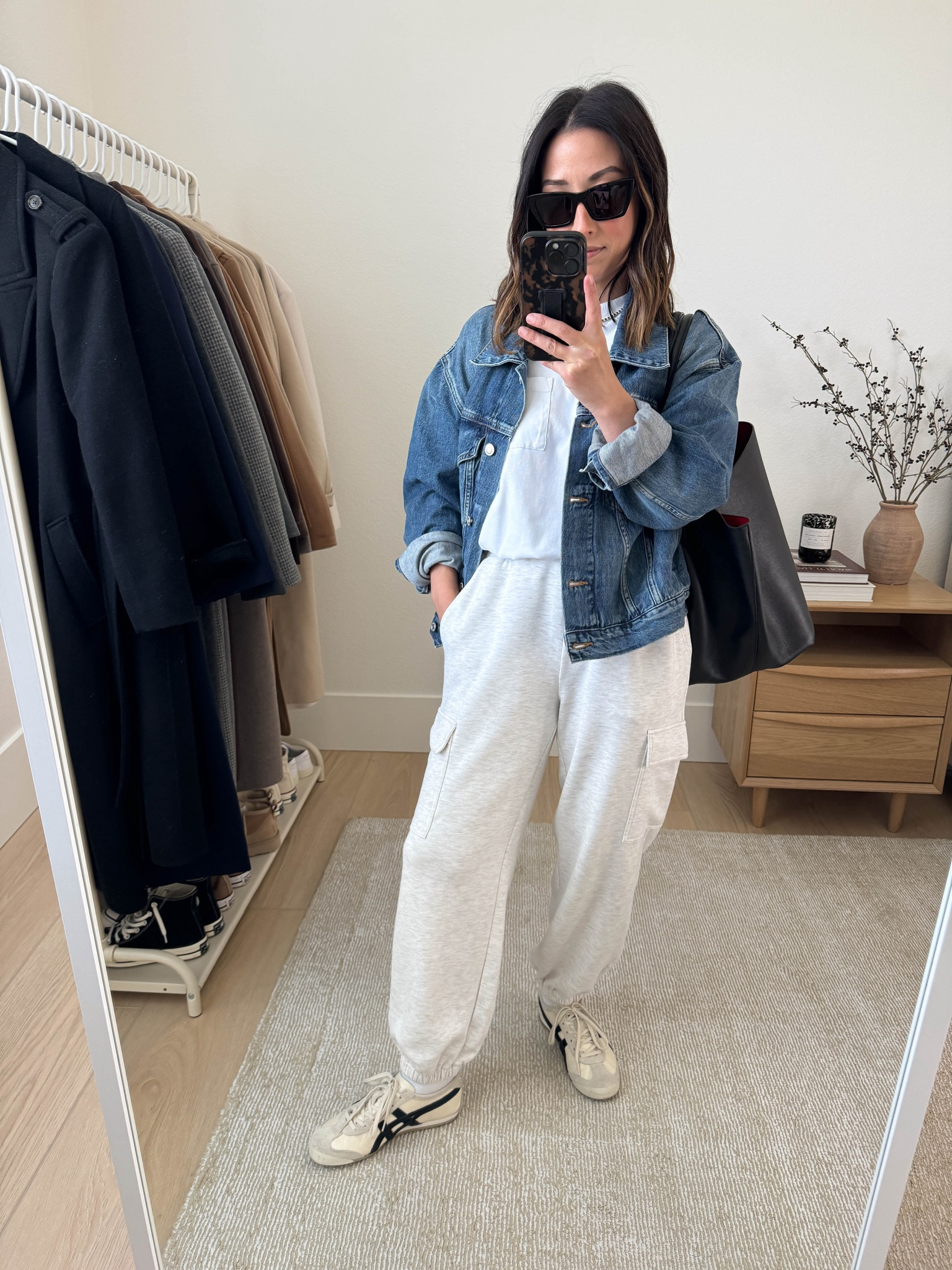 What fall bottoms work with sneakers? I wear a lot of athleisure in the fall/winter so I wear a lot of sneakers. I'm leaning less toward large cuffed joggers with a bunch of skin showing. I like that these cargo joggers don't have a large cuff and go all the way to the ankle. 

AGOLDE denim jacket xs (old)
Madewell tee xs (old)
Varley cargo joggers 25" xs
Onitsuka Tiger Mexico 66 sneakers 4 mens
Mansur Gavriel tote
YSL Sunglasses

#LTKStyleTip #LTKPetite #LTKSeasonal