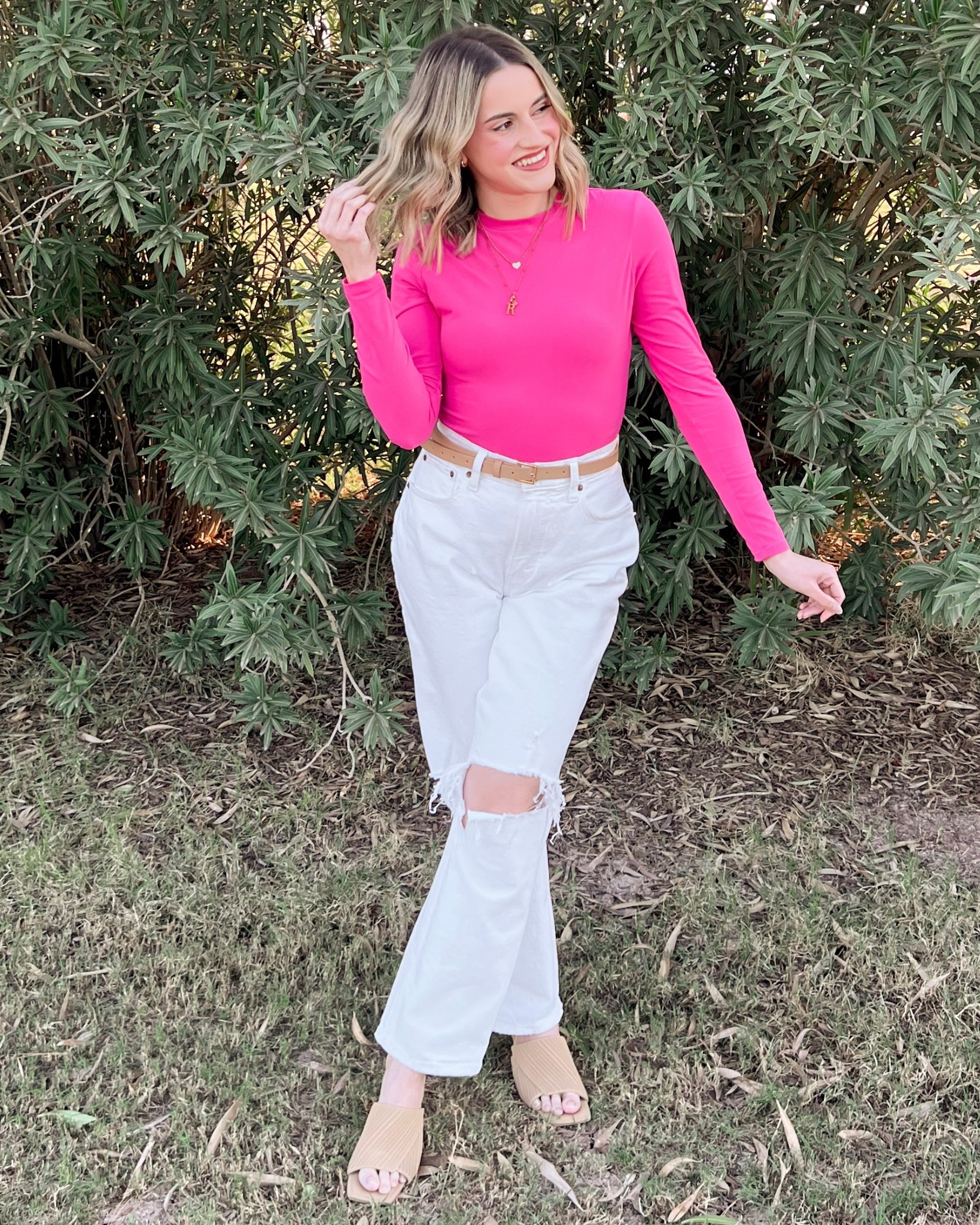 spring outfit 🩷
long sleeve: size small
jeans: size 27S
mules: size 6.5

#LTKSeasonal #LTKTravel #LTKootd