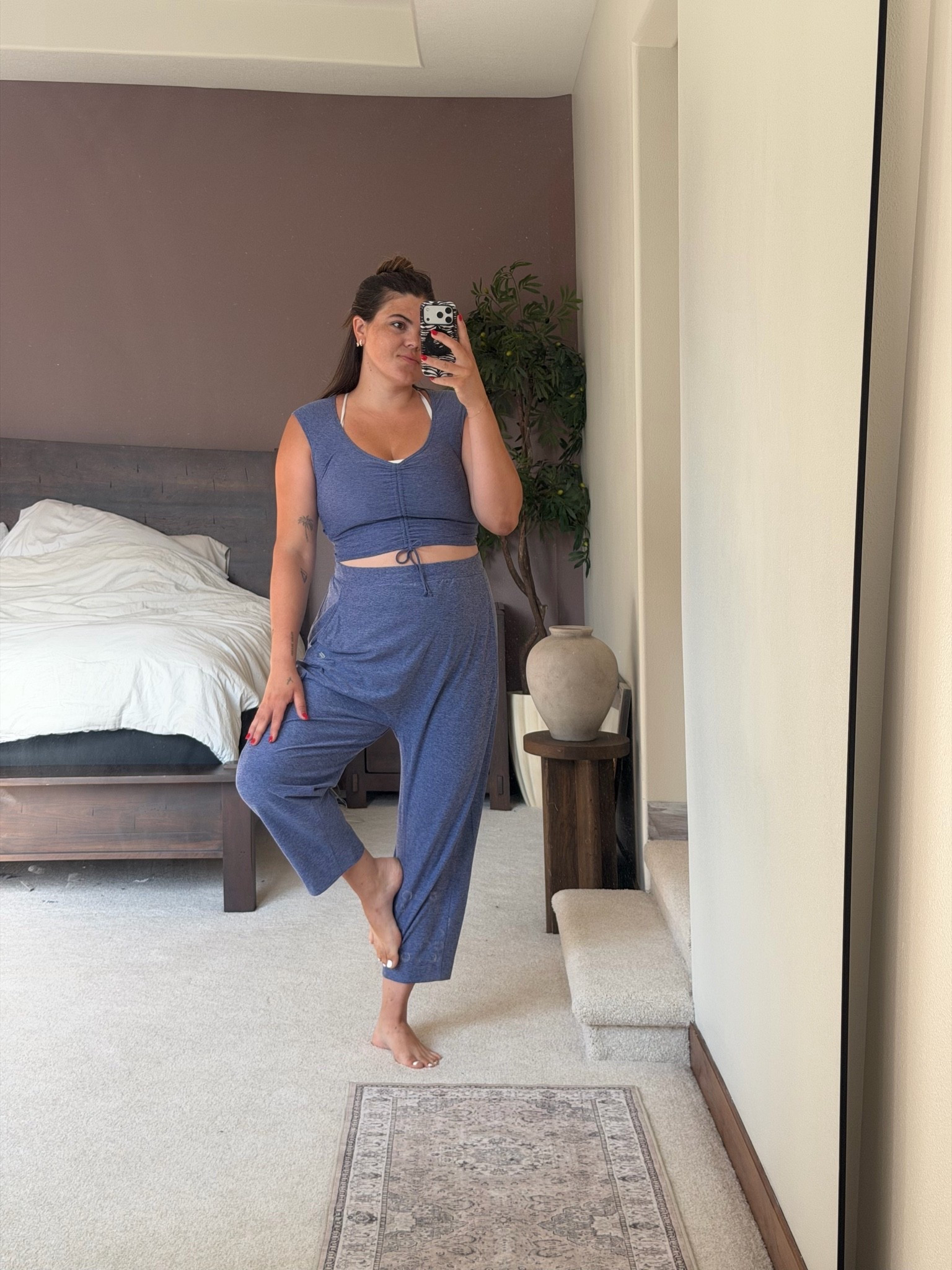 Comfy ootd for school drop off 

@Fabletics wearing xl