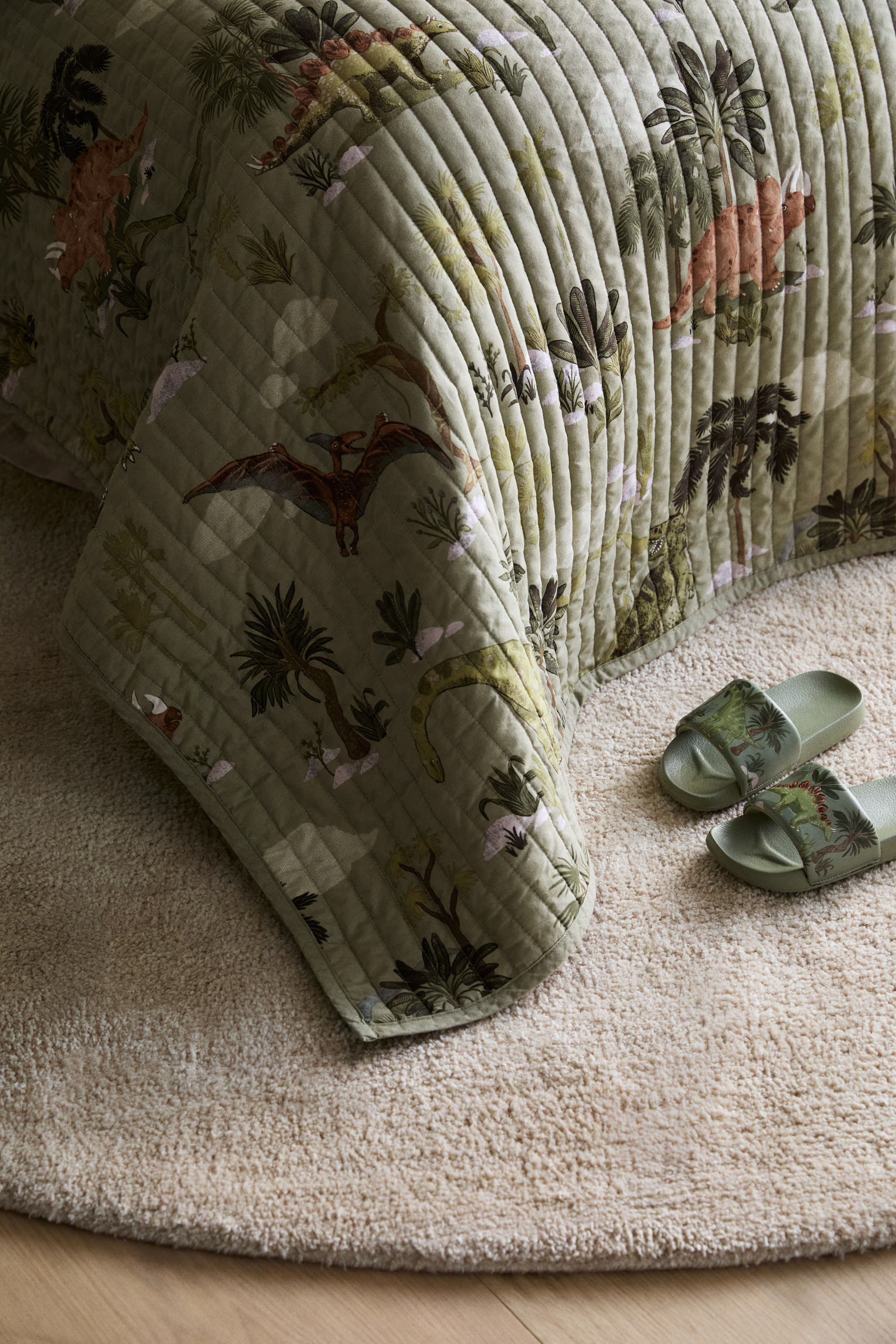 Quilted Cotton Bedspread | H&M (US + CA)