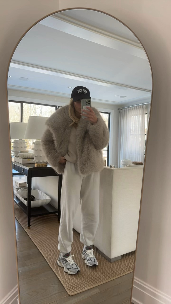 Cropped faux fur jackets 
Revolve fur looks most exact to mine! Mine old Zara. 

Hailee fox Jacket now available in beige (so cute) type in the name on the website search bar - for some reason it doesn’t link to the item 

Sweats - the perfect white tee 

New balance - true to size 
Shoes and sweats true to size 
Sweats I have on small top and bottoms 