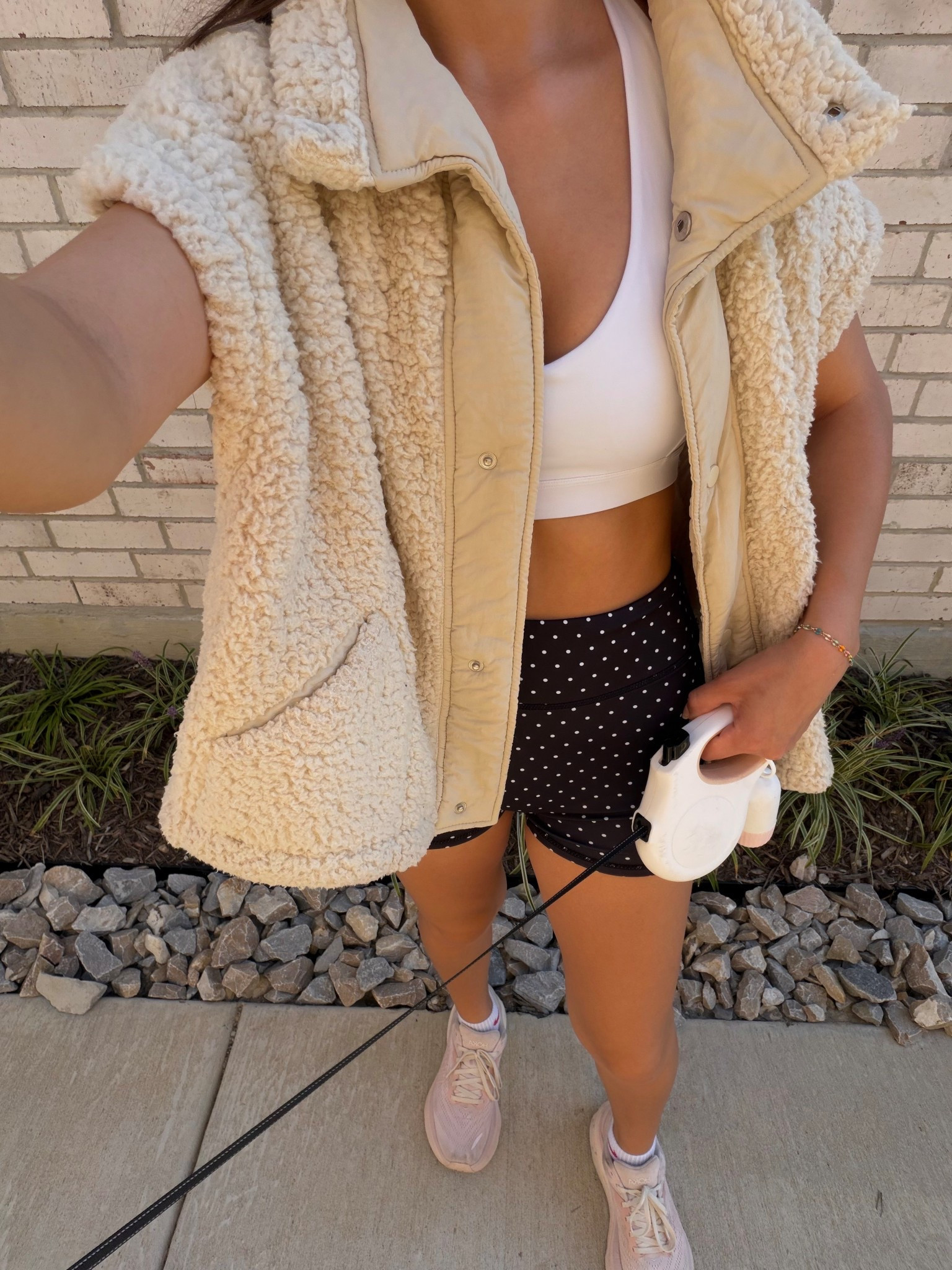 cozy fall walk outfit 🤭

#LTKStyleTip #LTKPetite #LTKFindsUnder50