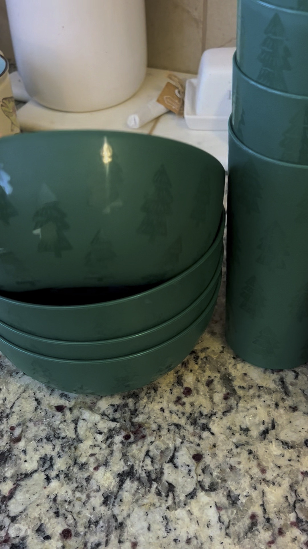 So cute ! 🎄🎅

These are great for hosting, as a gift, to use for kids ! ❤️

Walmart find, Walmart home, home finds, holiday hosting, holiday bowls, holiday cups 

#LTKHoliday #LTKSaleAlert #LTKGiftGuide