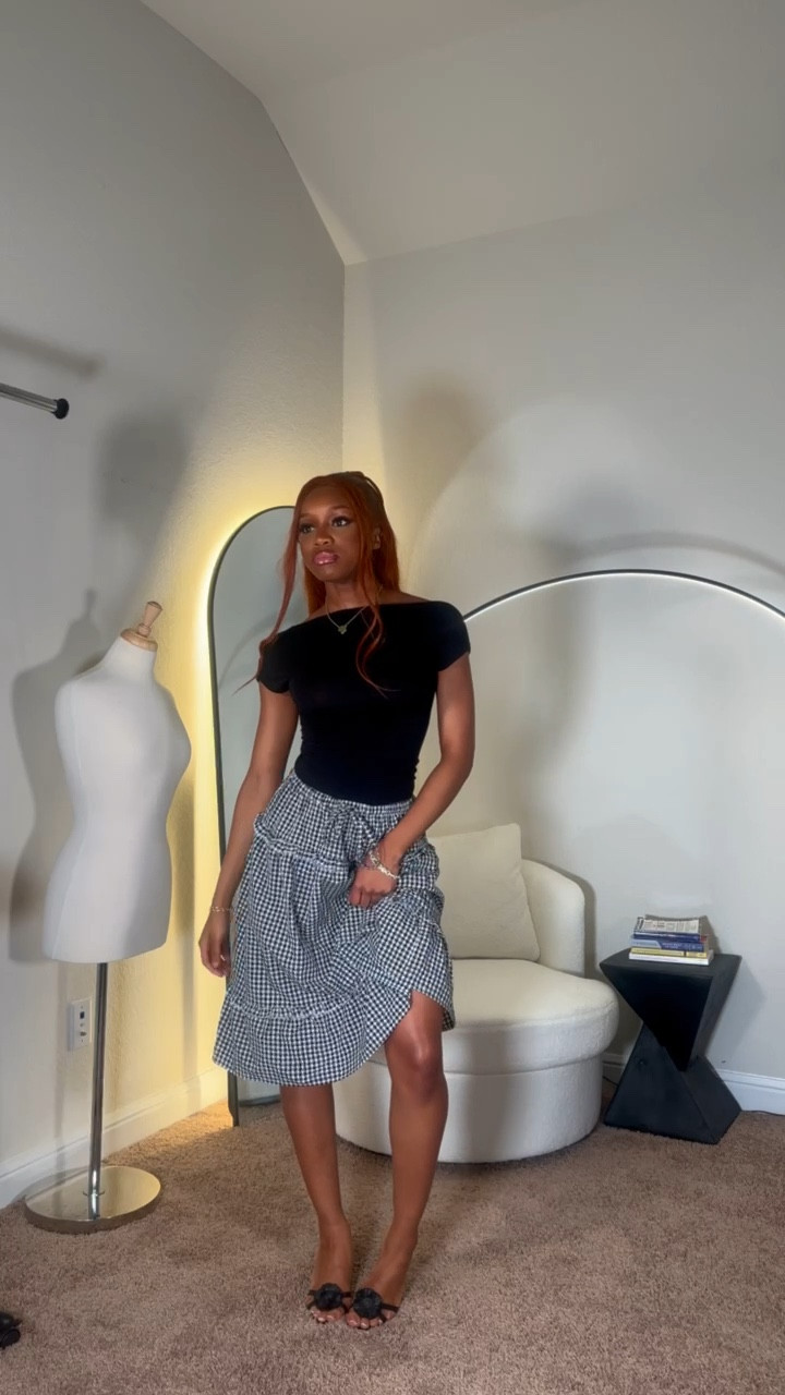 Get ready with me! 
Wearing a midi gingham skirt, vintage Manolos and an anthropologie bag 💋

#LTKshoecrush #LTKitbag #LTKstyletip