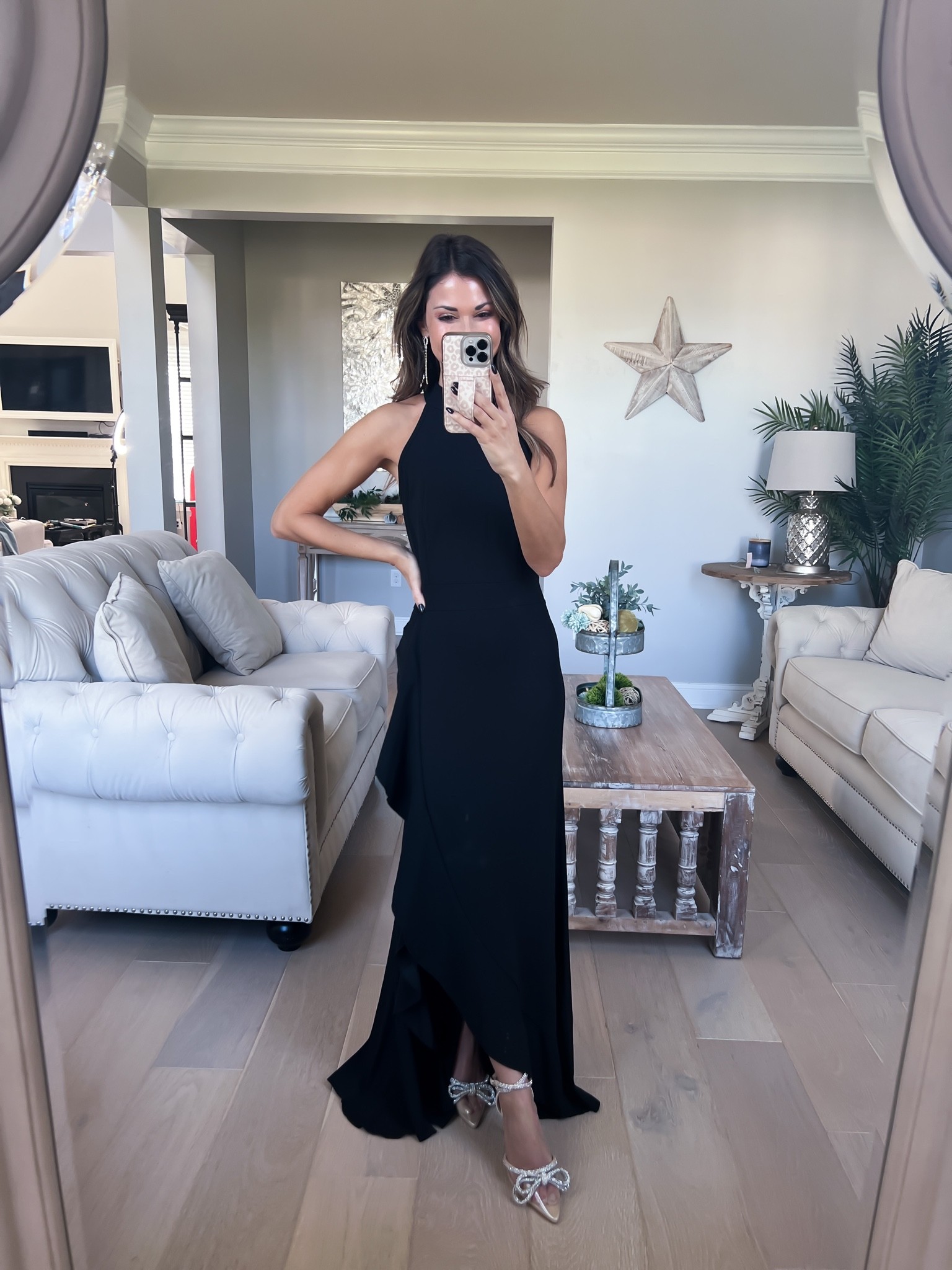 Dress//size small//5’1//size up if between or don’t want bodycon fit//heels//tts//

Wedding Guest Dress
Bow Heels
Clear Heels
Statement Earrings

#LTKsalealert #LTKwedding #LTKunder50