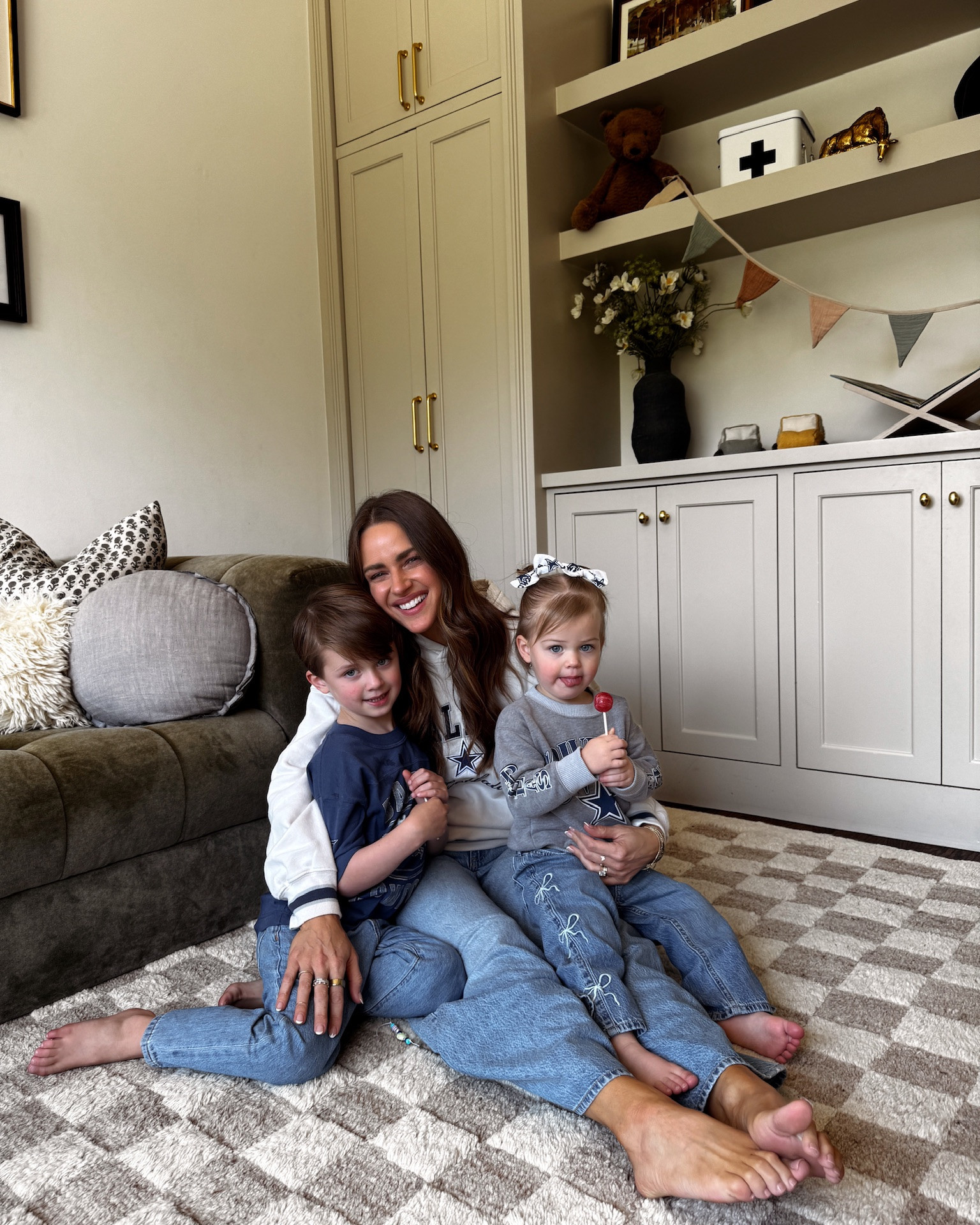 I had to share the new denim for me and the kids! @abercrombie is one of my go-tos for denim so why wouldn’t it be for the kids! @abercrombiekids is having 40% off all jeans + 20% off almost everything else and you can stack code DENIMAF for an extra 15% off.

#LTKmomlife #LTKSaleAlert #LTKKids