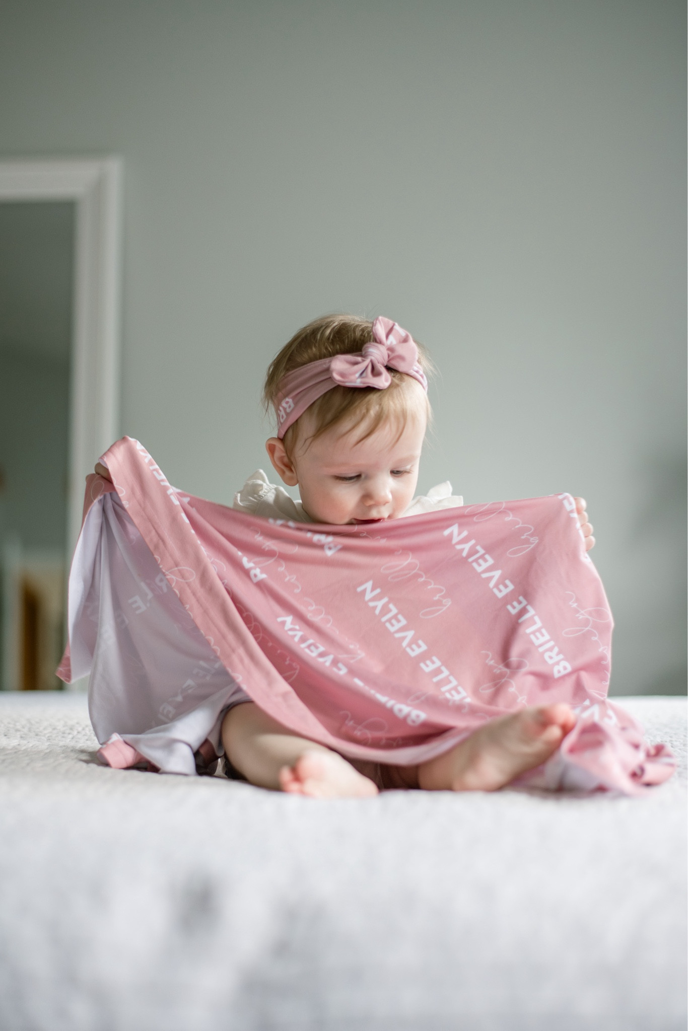 We are in a peekaboo stage right now. Any blanket or piece of clothing automatically goes over her head, still working on the ‘bringing it down’ part.

Ella is wearing a cute personalized bow from @thelittlelemonscompany and playing peekaboo with their personalized swaddle!

I’ve linked both the blanket and bow in the LTK app so you can shop it there!


#LTKGiftGuide #LTKbaby #LTKbump