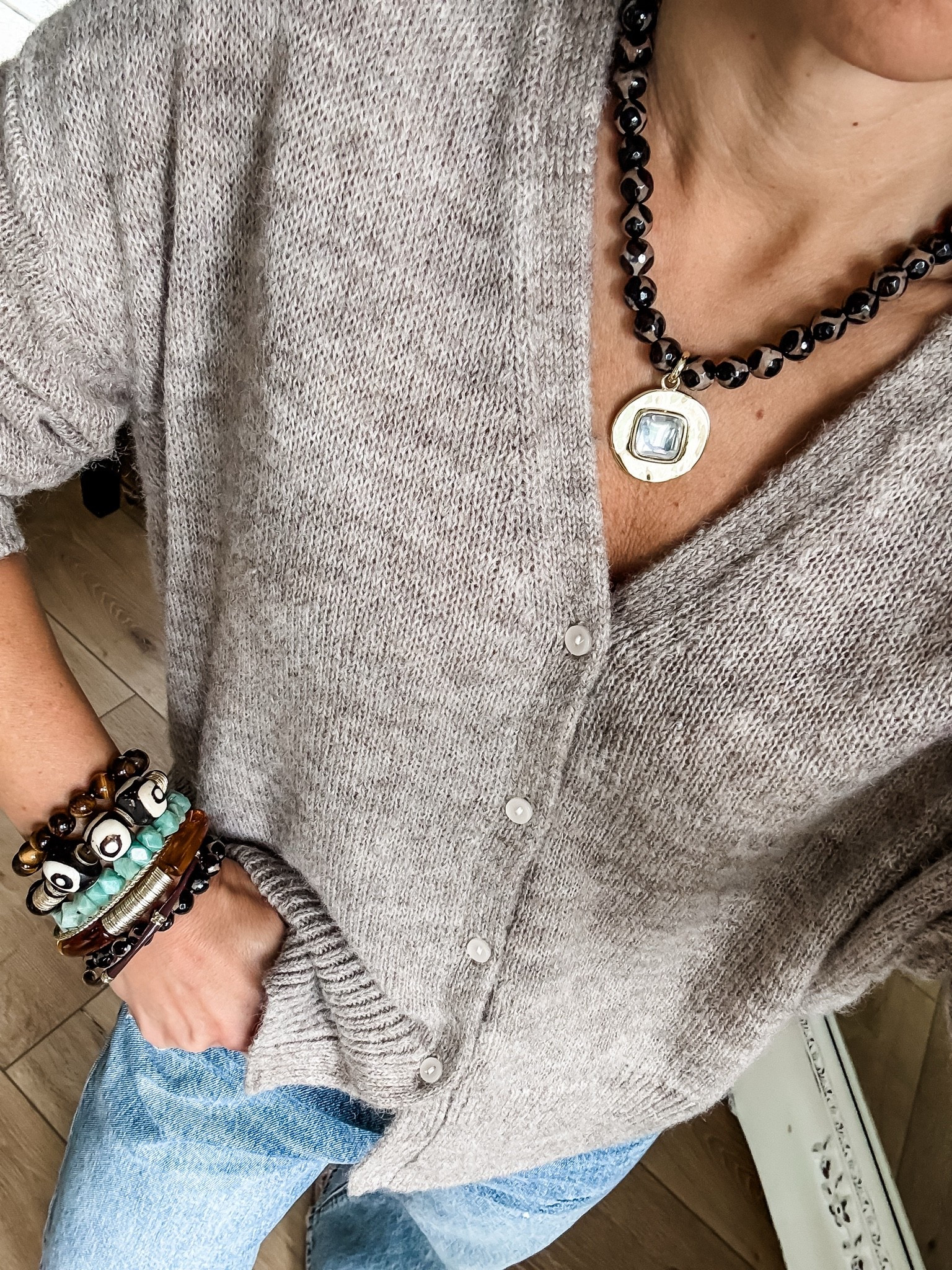 Code: HOUSEOFLEO30 for 30% off for 24 hours. Code HOUSEOFLEO20 after the sale. Beaded bracelets, bracelet stack, beaded necklace, fall jewelry

Small cardigan

#LTKOver40 #LTKSaleAlert