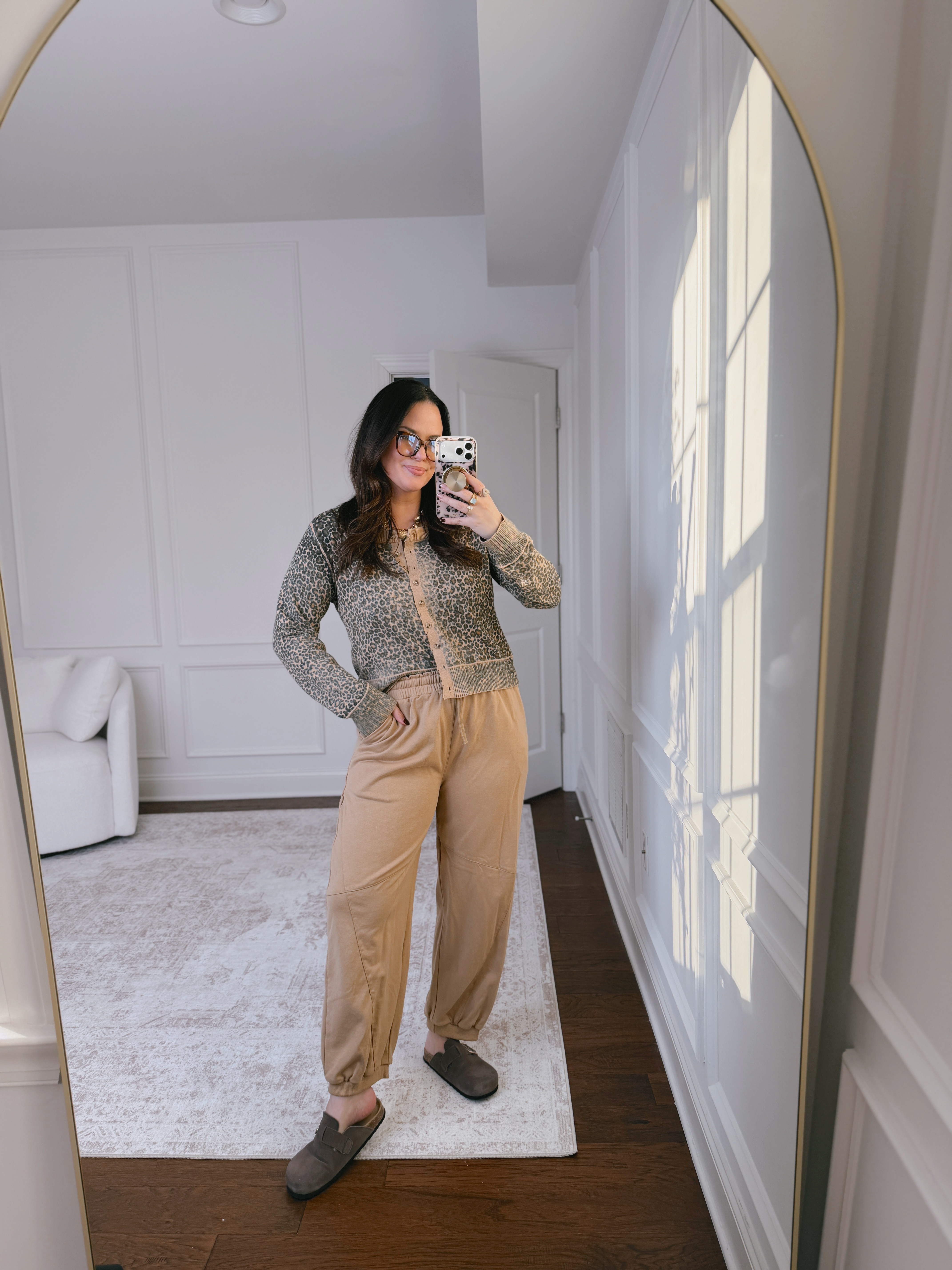 Love this leopard cardigan paired with this comfy barrel pants.. wearing a large in both pieces! 

 #LTKootd #LTKMidsize #LTKFindsUnder50