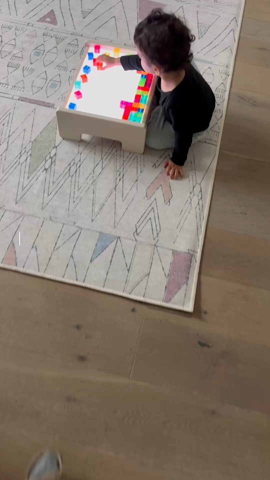 Light box toy with the mini square magnetic toys make a great combo for little humans! 

For big kids try making letter and numbers with them. 

Kids toys 
Montessori 
Montessori toys
Mom hacks
Mom finds 
Parenting 
Battat toys 
Light box 
Magnetic blocks 
