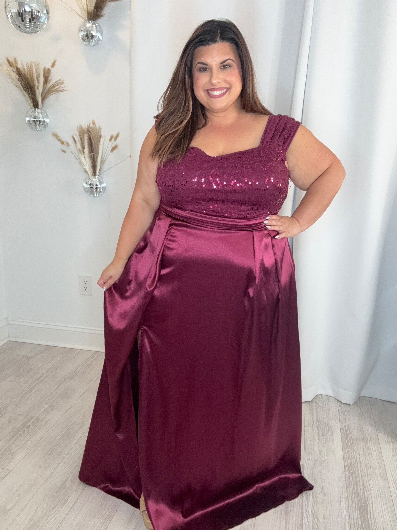 Wearing size 4X 

#LTKPlusSize #LTKWedding #LTKFindsUnder100