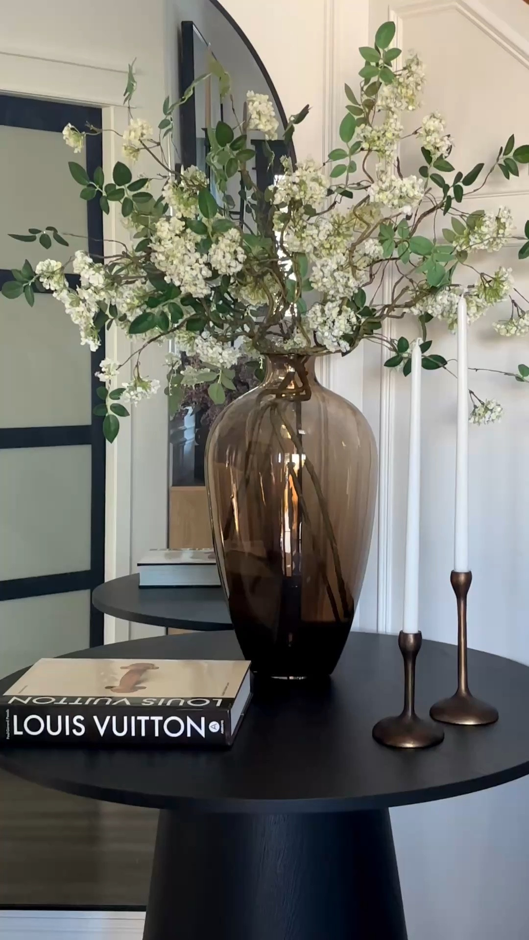 When life meets warm, lived in luxury! ✨

#luxurydecor #modernclassic #home


#LTKhome #LTKstyletip #LTKsummer
