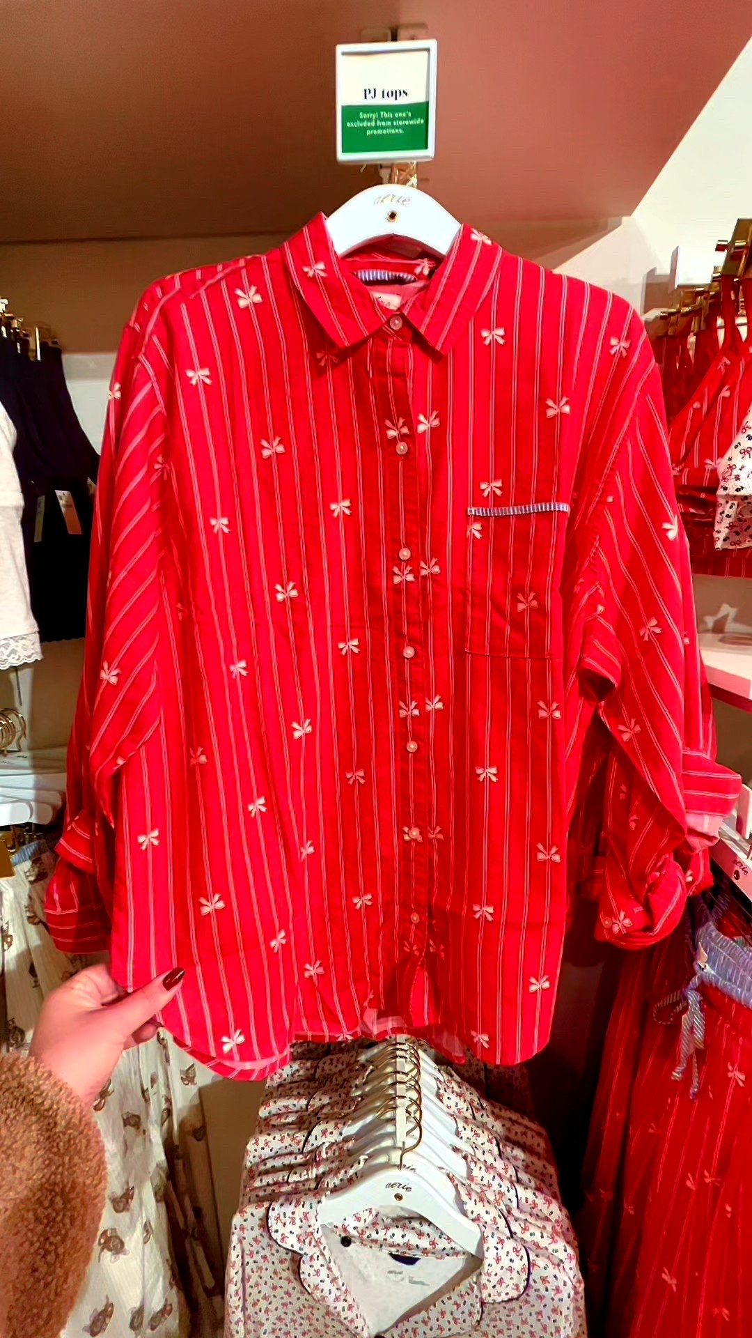 Holiday Pajama Haul | Aerie Christmas Pajamas 🎄
I found the cutest Christmas pajamas from Aerie — super soft, cozy, and perfect for festive mornings or lounging by the fire. Linking all the styles here so you can grab your favorite before they sell out! ❤️
#AerieHaul #HolidayStyle #ChristmasPajamas #LTKHoliday #LTKUnder50 #CozySeason