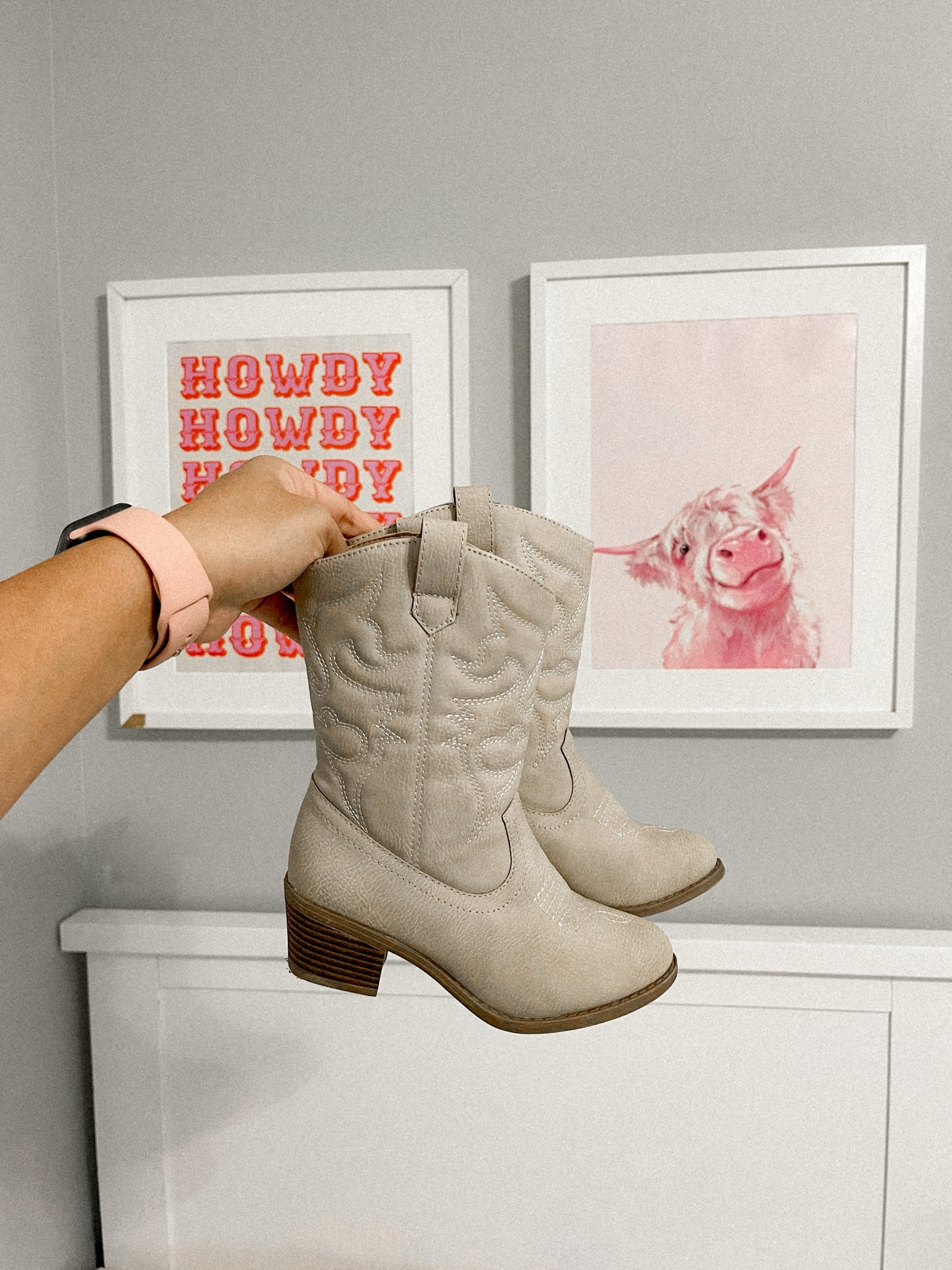 Girls western boots! Good quality and tons of colors!✨🎀
.
Cowgirl boots, western boots, toddler girl boots, affordable kids clothes, affordable kids shoes, little girls shoes, coquette girls, pink girl room, howdy decor, highland cow decor, cow wall art, western girls room, cowgirl room decor, shein finds, amazon finds, etsy finds

#LTKfindsunder50 #LTKkids #LTKfamily