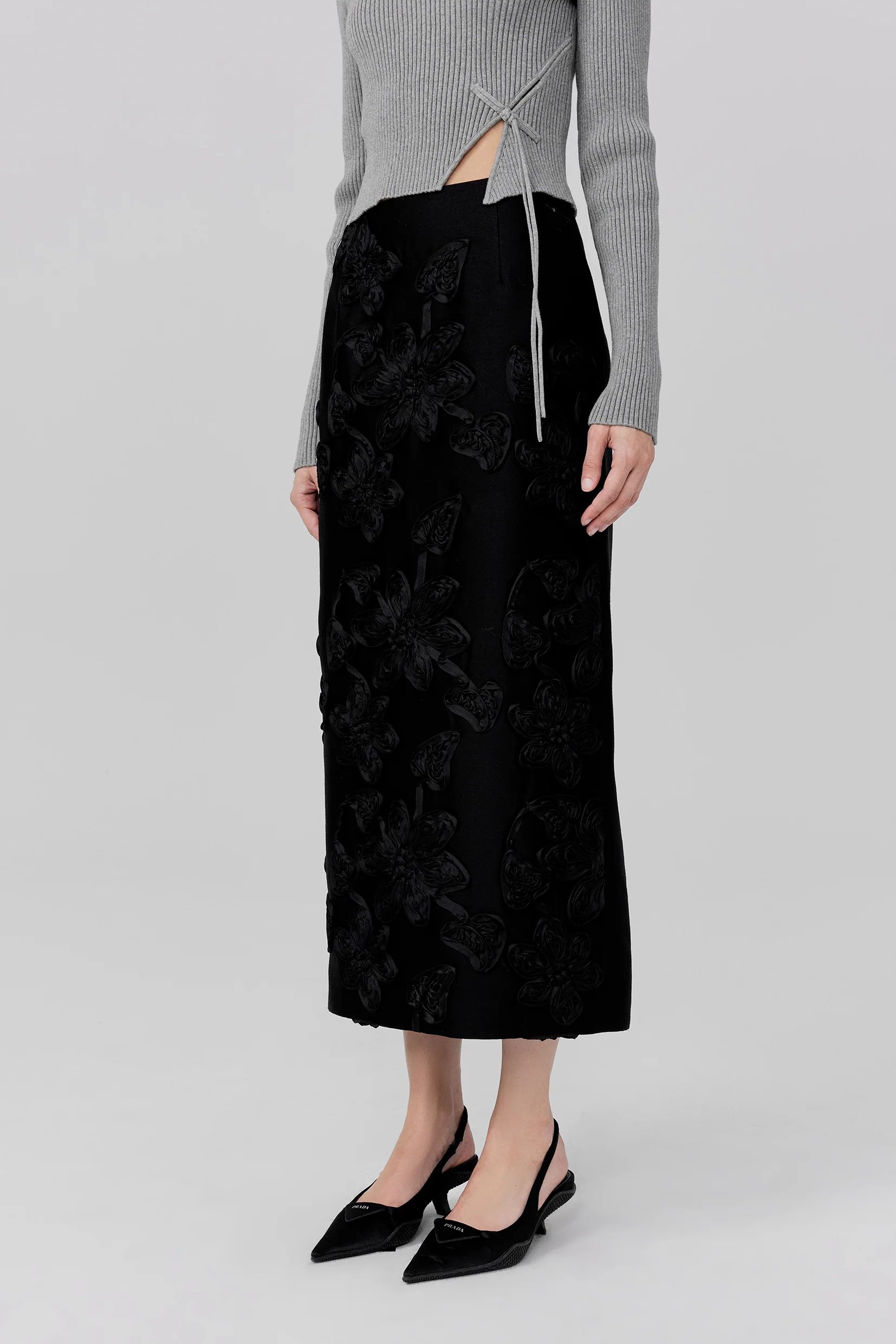 Engrave Embroidered Skirt in Silk Wool | Fabrique