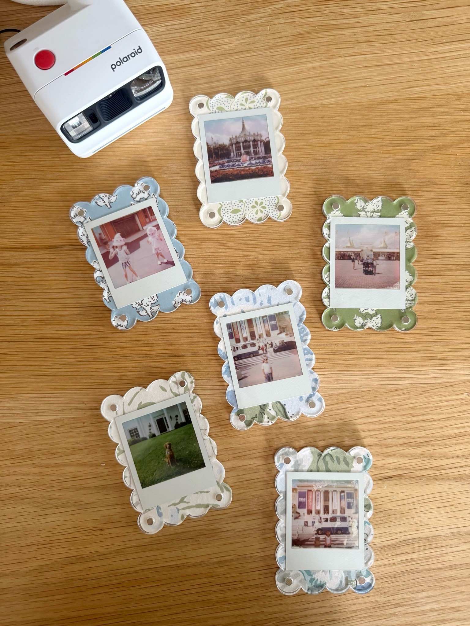 #ad I have @polaroid photos from the last 10 years and usually keep them in a glass box, but thought it would be fun to display them in these little frames.
@target @Shop.LTK #targetpartner #PolaroidGo #liketkit