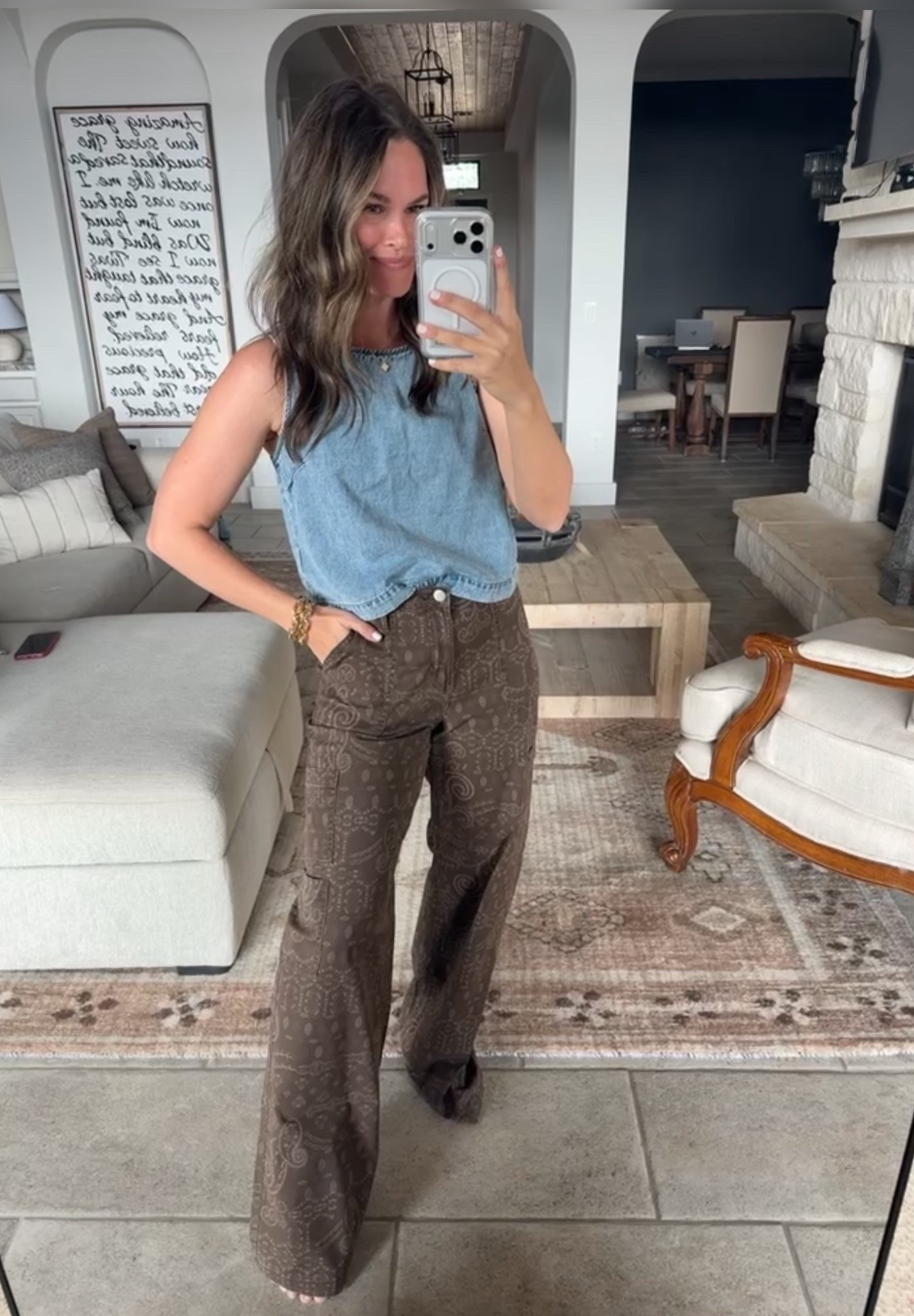 These cargo pants are so good. Perfectly relaxed but still put-together. I’ve been loving them for busy days when I still want to look cute!

OOS in this color, but I linked other colors + a similar Amazon pair 🤍

#LTKootd #LTKdayinmylife #LTKgrwm
