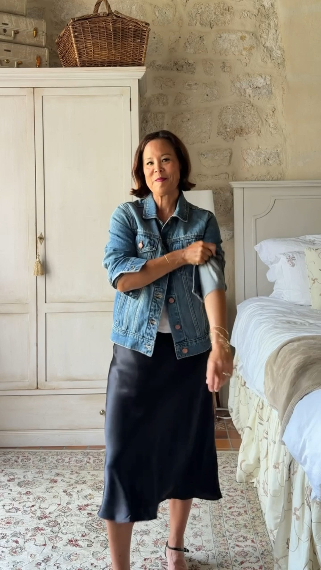 The easy pieces to transition from day to night. Wearing silk skirt, linen top, and denim jacket. See more favorite pieces below.

#quincepartner @Quince