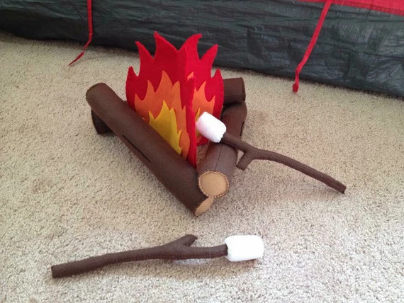 Felt Campfire Bundle with Smores and Roasting Sticks- Eco Friendly Felt- 16 piece set | Etsy (US)