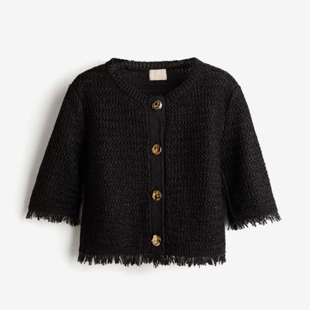 Fringe knit black lady jacket and shorts matching set 

#LTKfindsunder50 #LTKfindsunder100 #LTKSeasonal