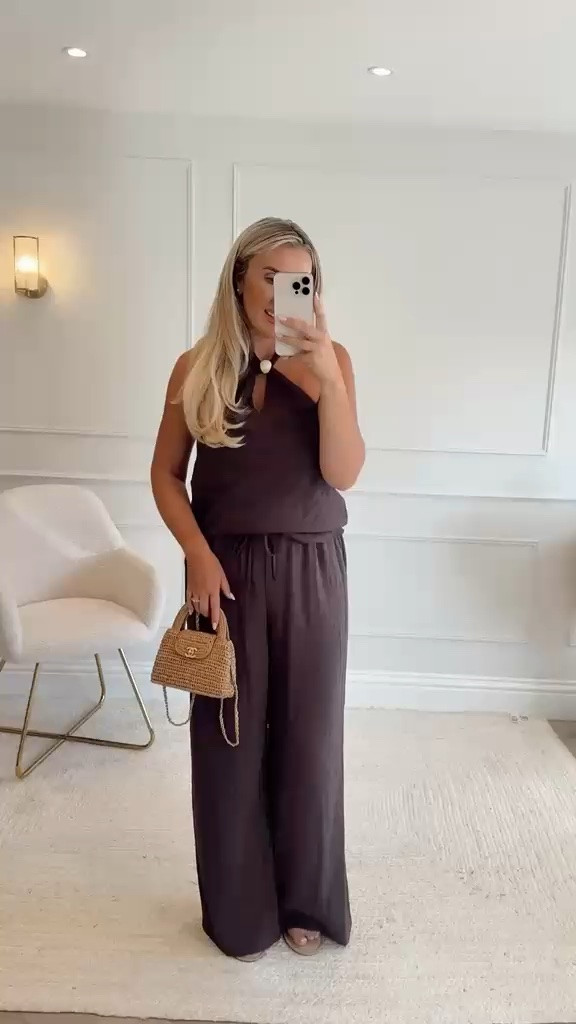 Some of my faves from F&F 🤎

New in, spring outfit, summer outfit, holiday outfit, matching set, co-ord

#LTKuk #LTKsummer #LTKtravel