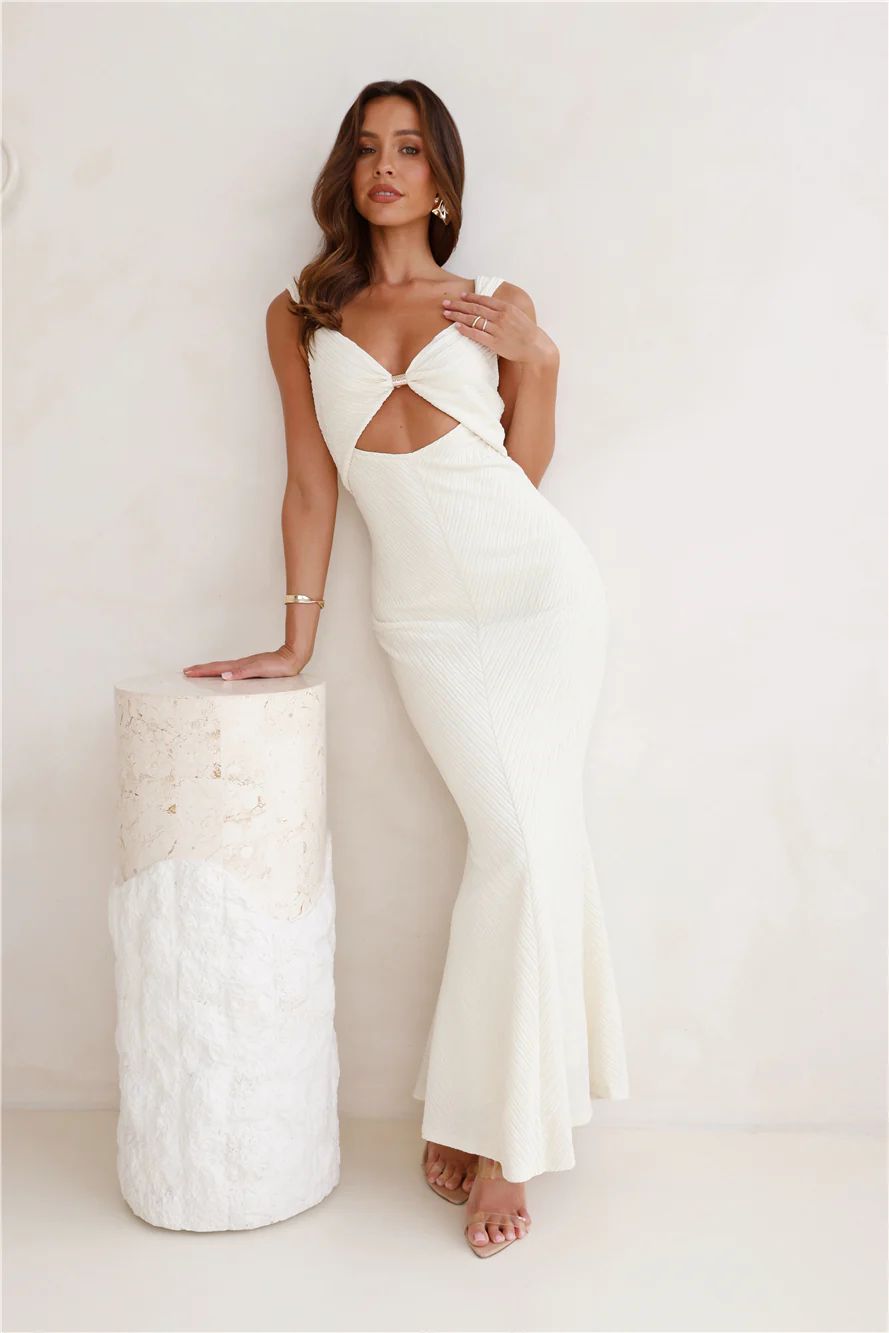Seychelles Island Maxi Dress Off White | Hello Molly