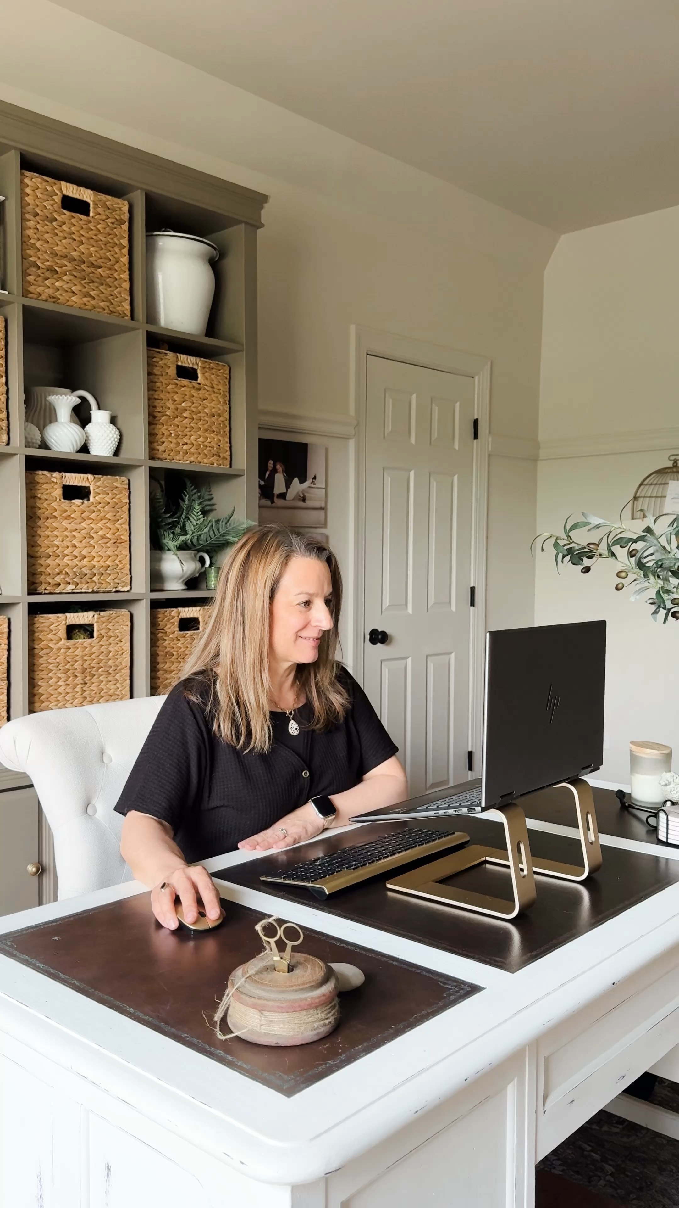 Do you struggle with choosing the right paint colors?🤔  @Samplize makes it so easy and affordable ➕ no mess! 😎 #ad

They have reusable peel-and-stick vinyl paint samples that are 100% color accurate because they’re made with two coats of paint.

No more buying (and storing 🫠) multiple paint can samples and then having to paint two or more coats in different spots in your room.

And you can even easily compare several top paint colors thanks to their Bundles! 🙌🏼 

Simply hop on their website 💻 and choose from 30 color families, (think warm whites, cool whites, blacks, cool grays, light tans, etc.) and you’ll get a package of 8 of the top selling colors in that category the next day! 📦Want to help decide on their newest bundle options? Head over to stories to vote!

You can learn even more about Samplize on the LTK app.

I ordered the warm whites to find the perfect color to coordinate with the tile and grout in my bathroom. It was the easiest color choice I’ve ever made! 💪🏼😎

#LTKHome #LTKStyleTip