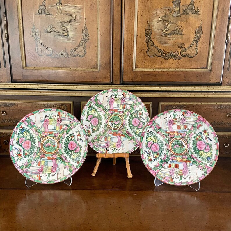 Set of 3 Rose Medallion Porcelain Plates - Etsy | Etsy (US)
