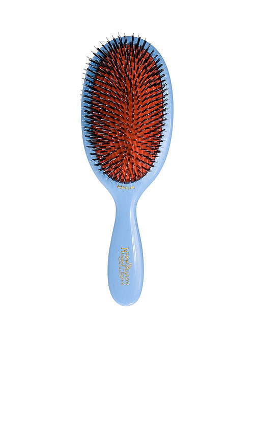 Mason Pearson BROSSE À CHEVEUX POPULAR POILS & NYLON POPULAR BRISTLE & NYLON HAIRBRUSH en Bleu. Taille all. | Revolve Clothing (Global)